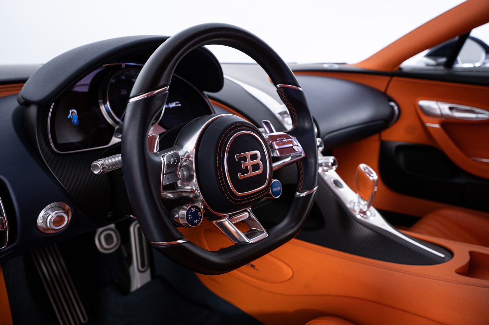 2018 Bugatti Chiron — foto completa 42 de 85