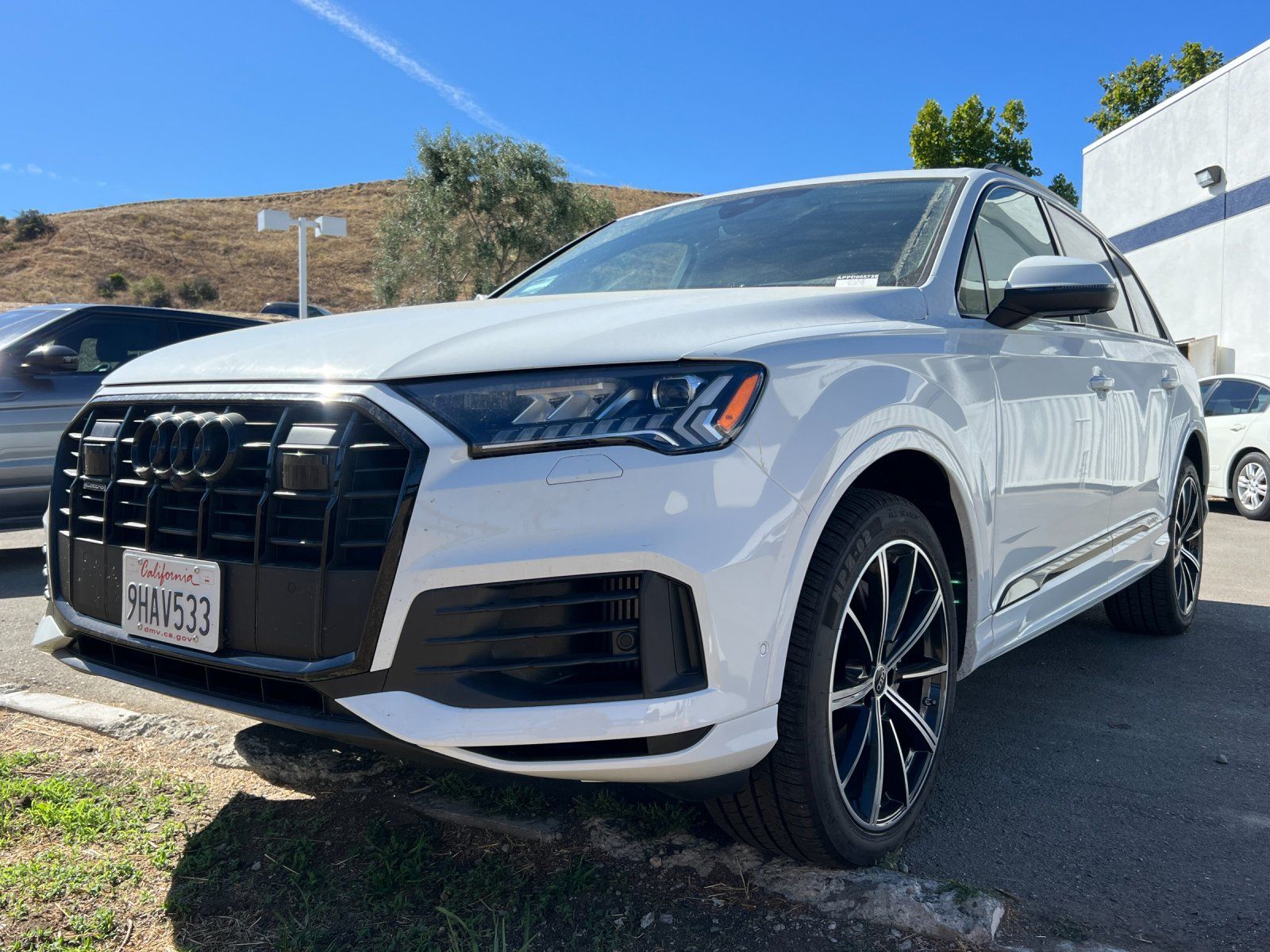 2023 Audi Q7 55 Premium Plus — foto completa 2 de 3