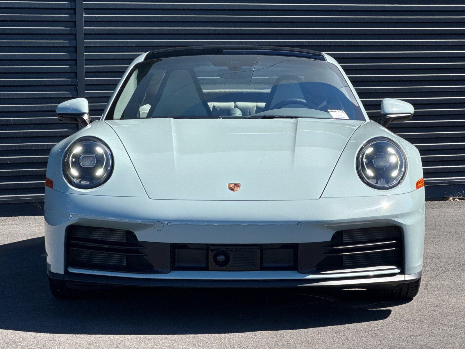 2026 Porsche 911 Carrera — full photo 11 of 28