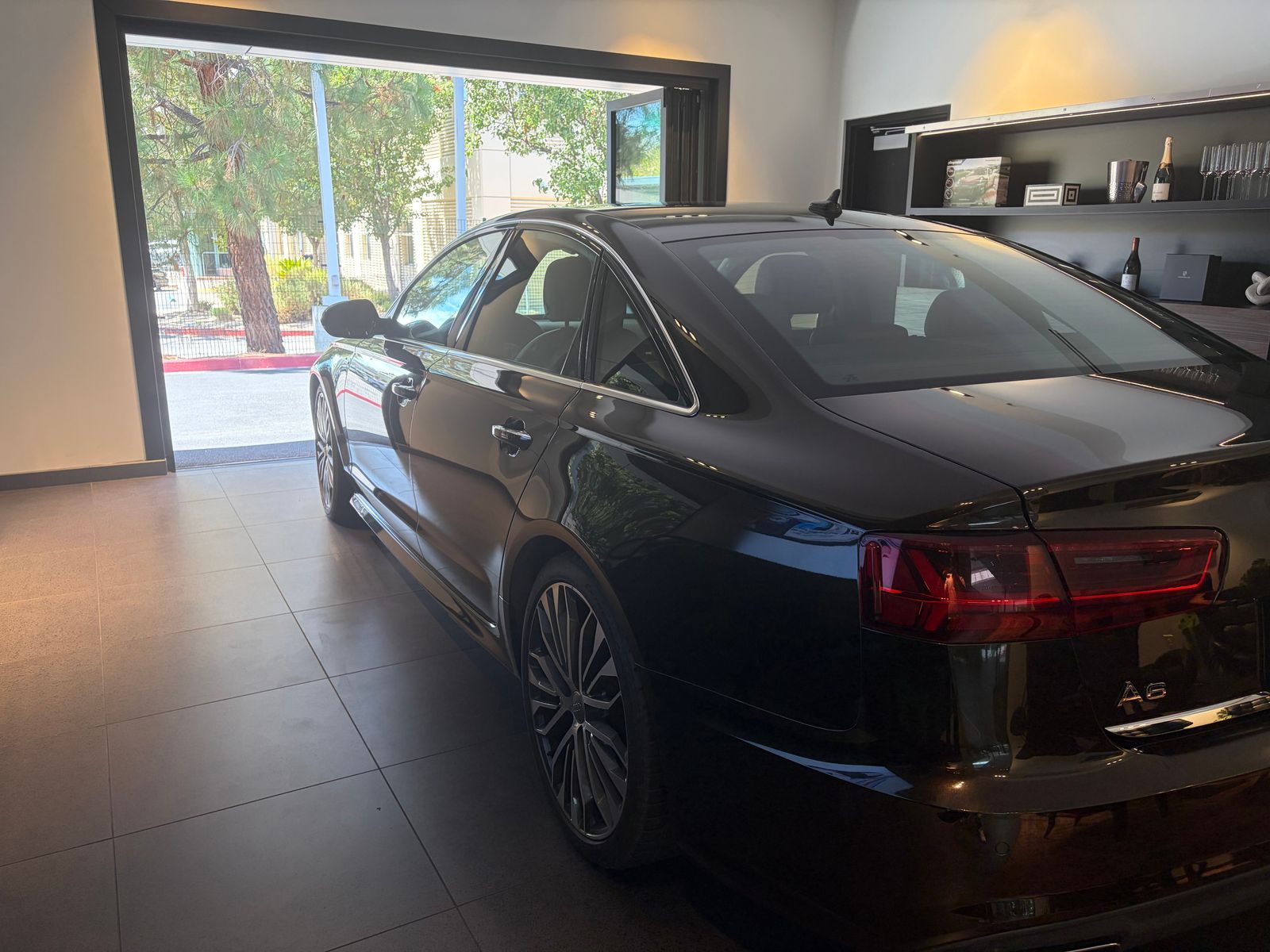 2017 Audi A6 3.0T Premium Plus — full photo 6 of 11