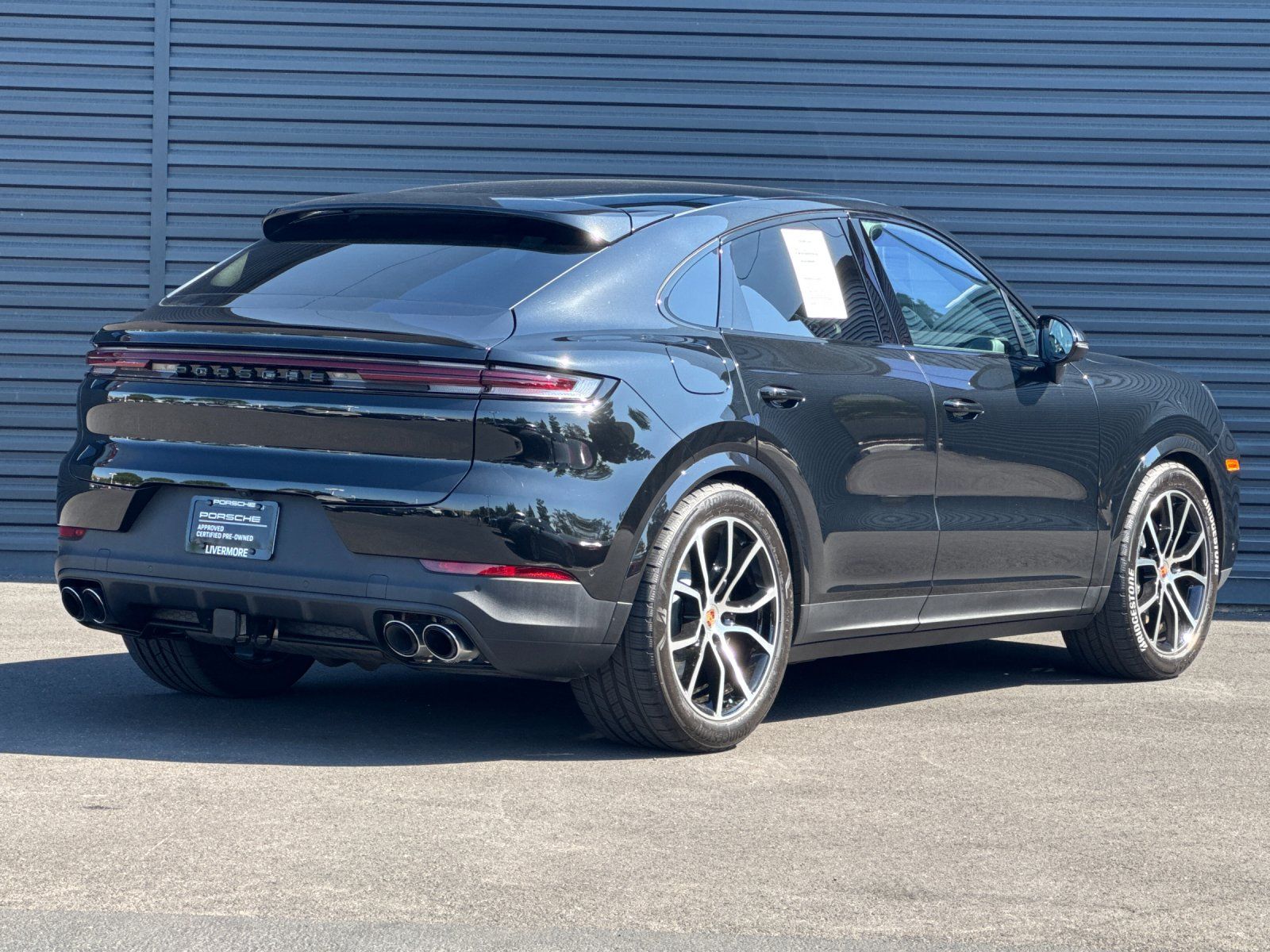 2026 Porsche Cayenne Coupe Base — full photo 8 of 29