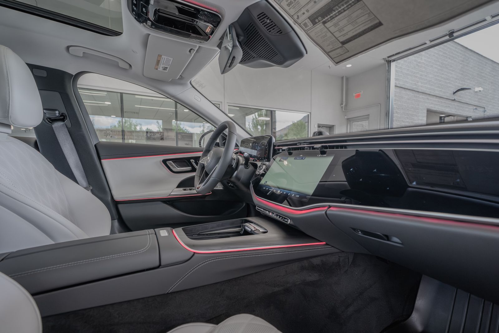 2026 Mercedes-Benz E-Class E 350 — foto completa 17 de 36
