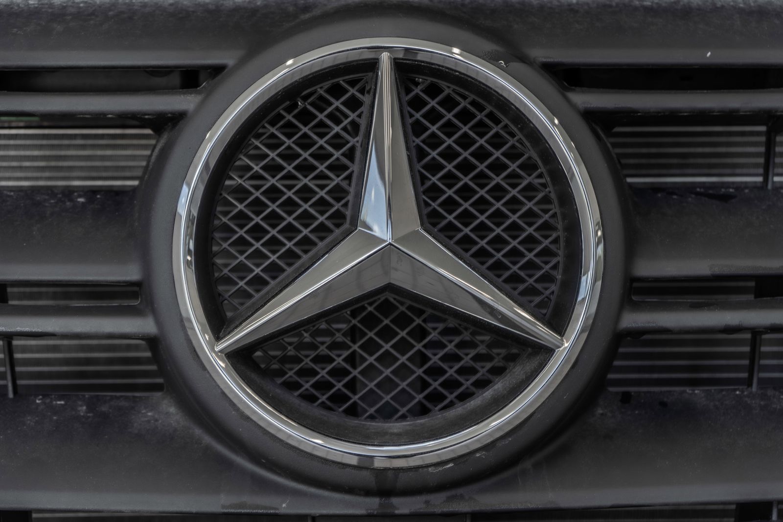 2025 Mercedes-Benz Sprinter 2500 Cargo 144 WB — foto completa 5 de 37