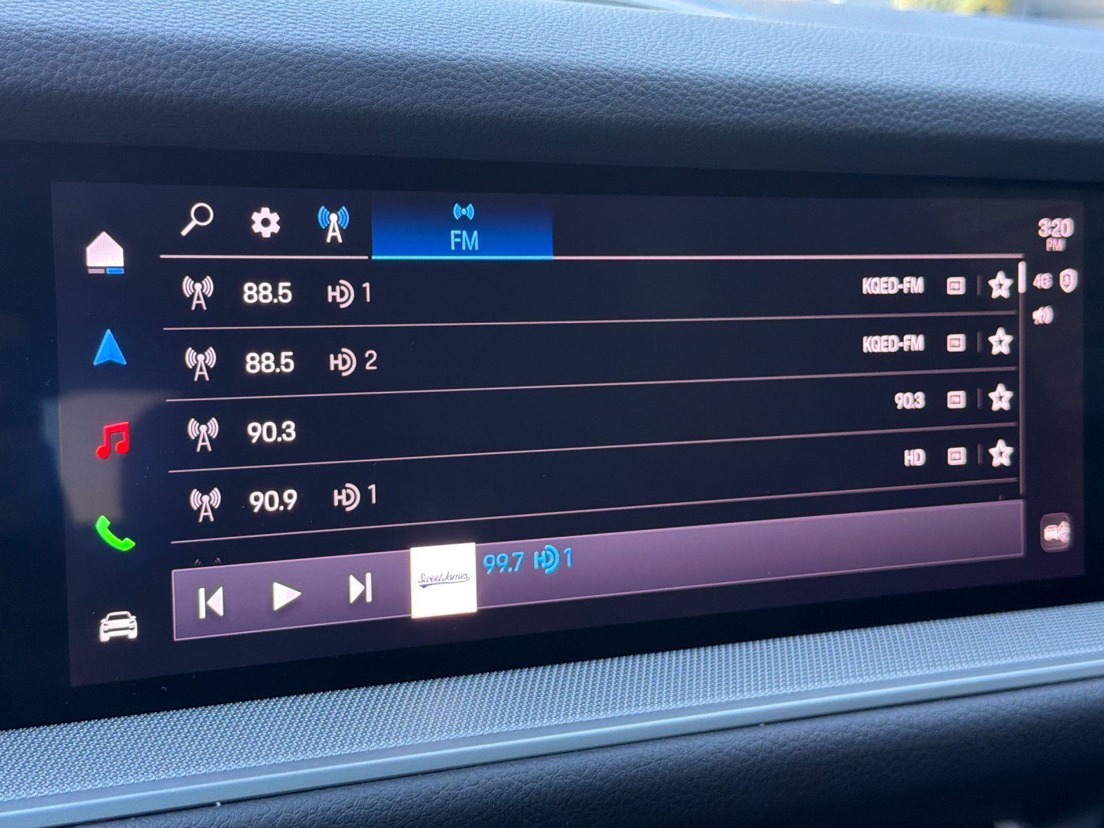 2026 Porsche Cayenne Coupe Base — full photo 18 of 28
