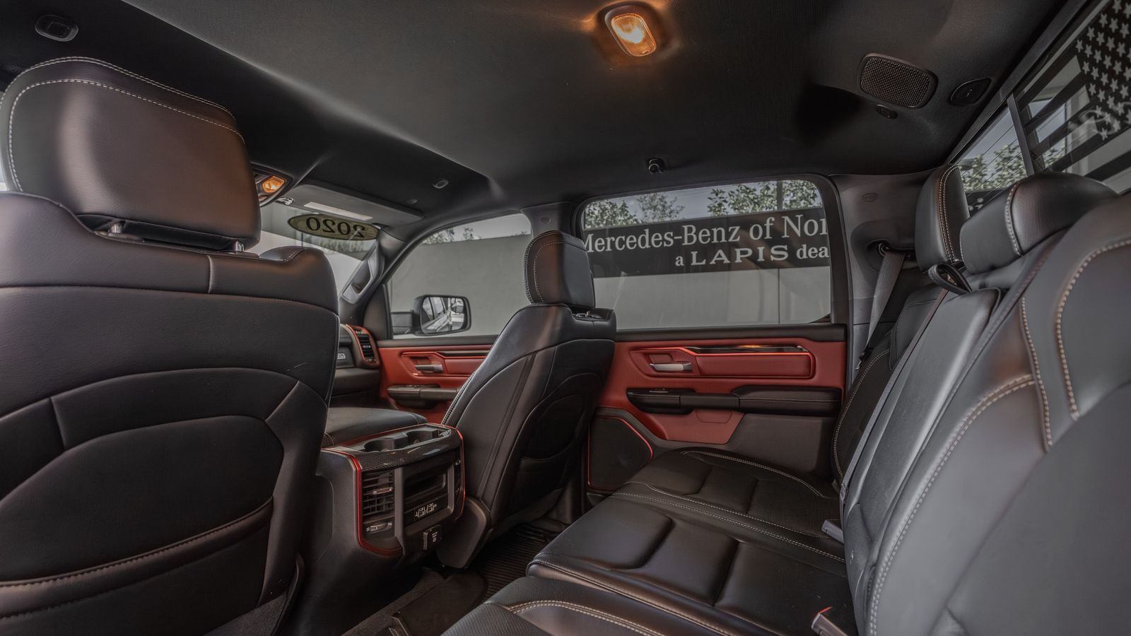 2020 Ram 1500 Rebel — foto completa 26 de 34