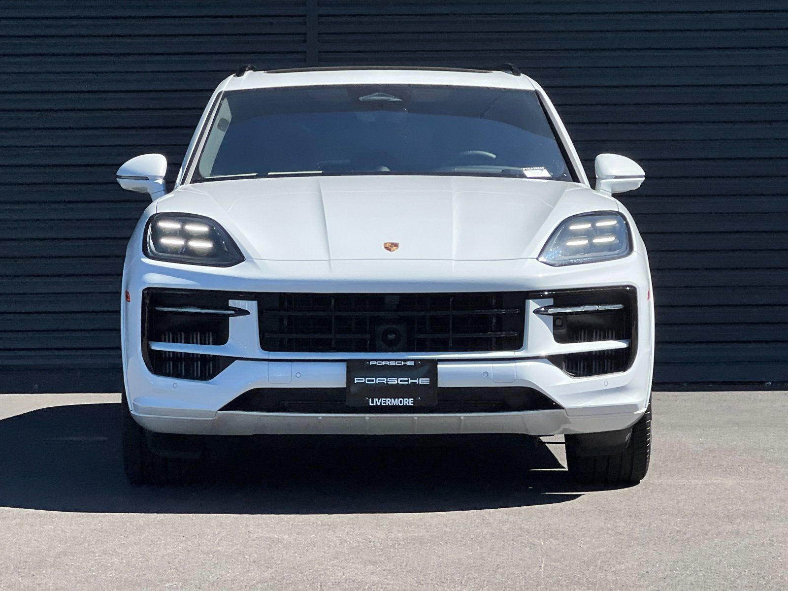2026 Porsche Cayenne GTS — full photo 11 of 29