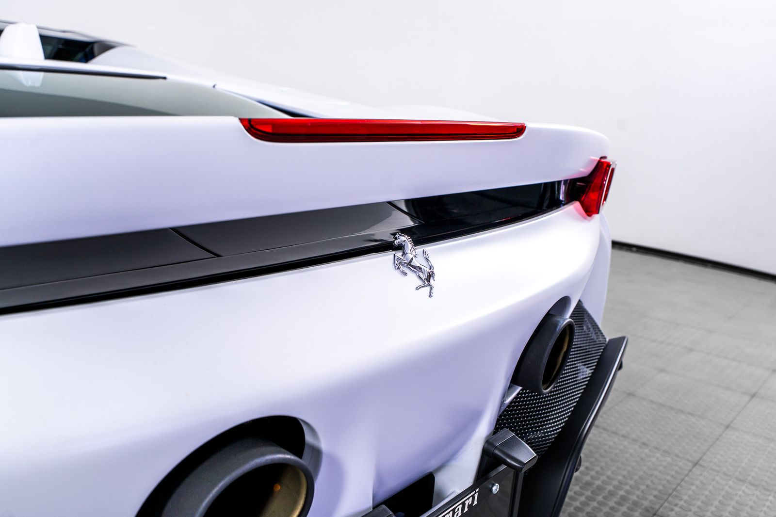 2024 Ferrari SF90 Spider — full photo 23 of 51