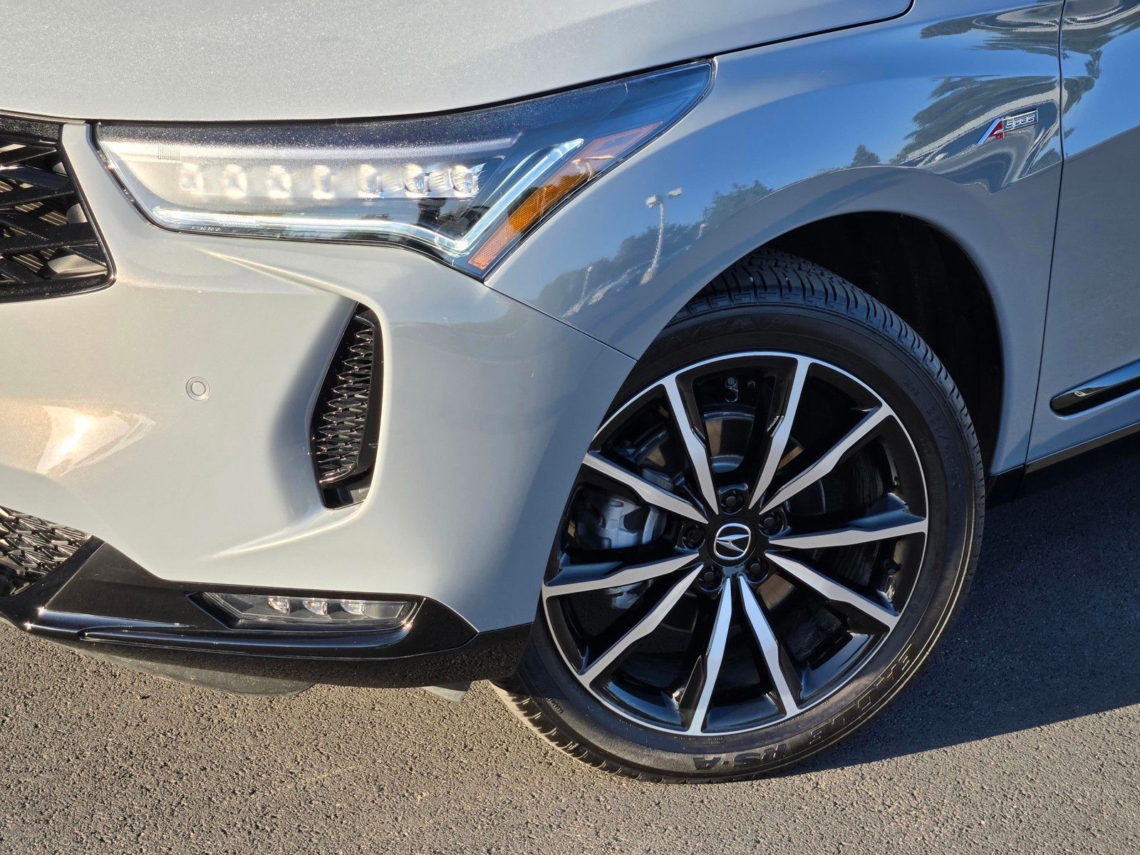 2025 Acura RDX A-Spec Advance Package — full photo 10 of 28