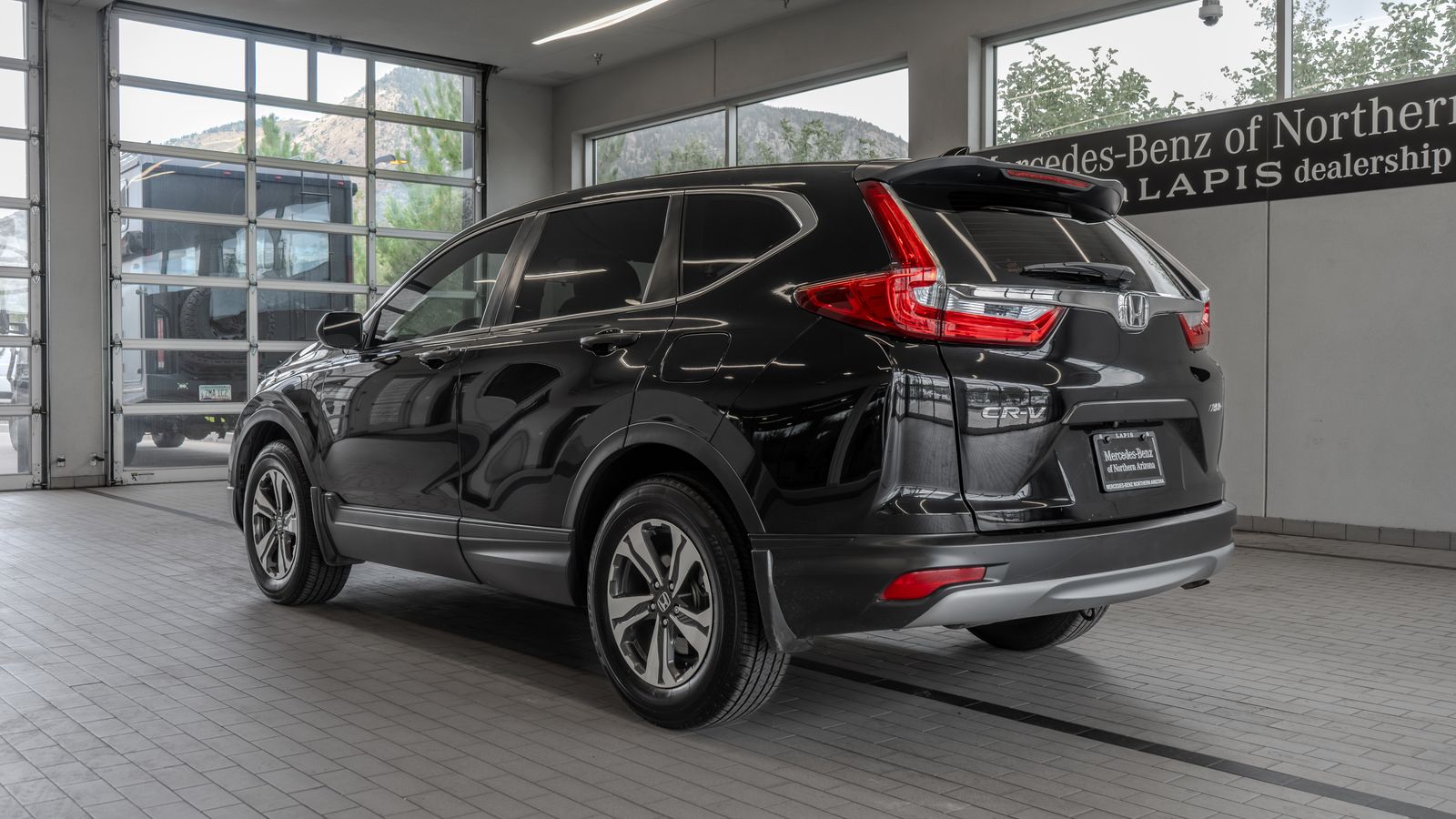 2019 Honda CR-V LX — full photo 13 of 33