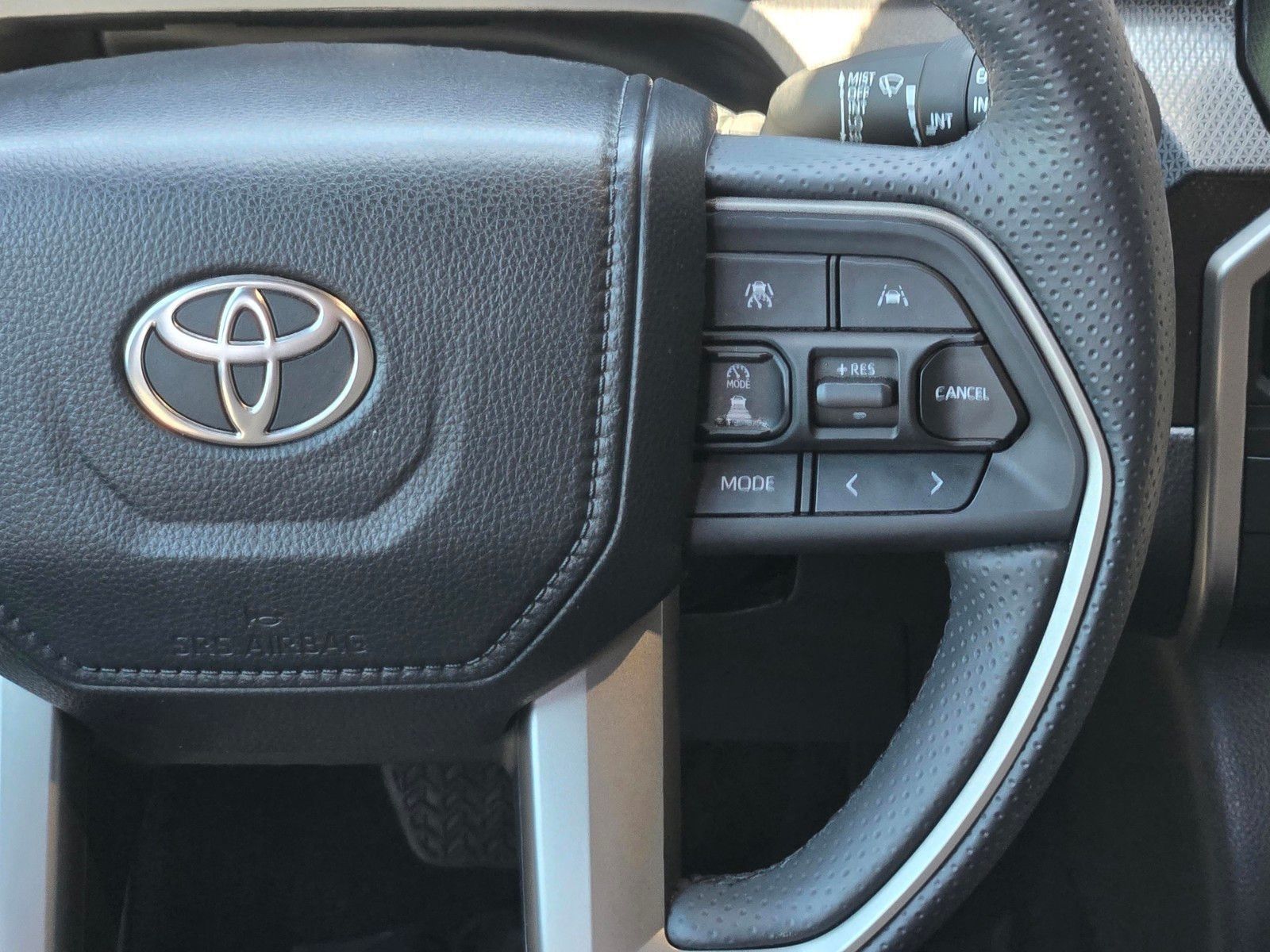 2026 Toyota 4Runner i-FORCE MAX Hybrid Limited — foto completa 15 de 45