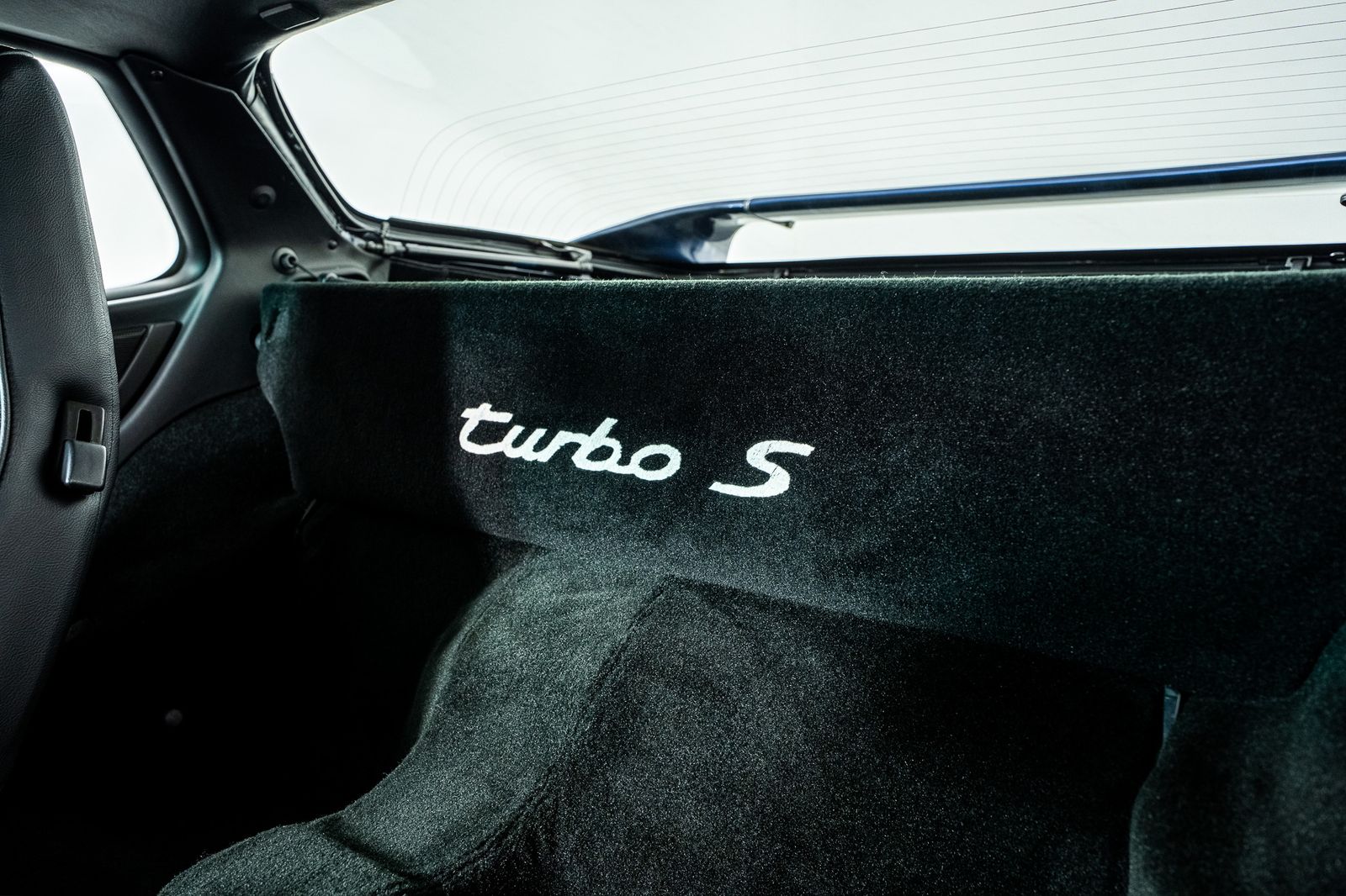 1994 Porsche 968 Turbo S — full photo 36 of 48