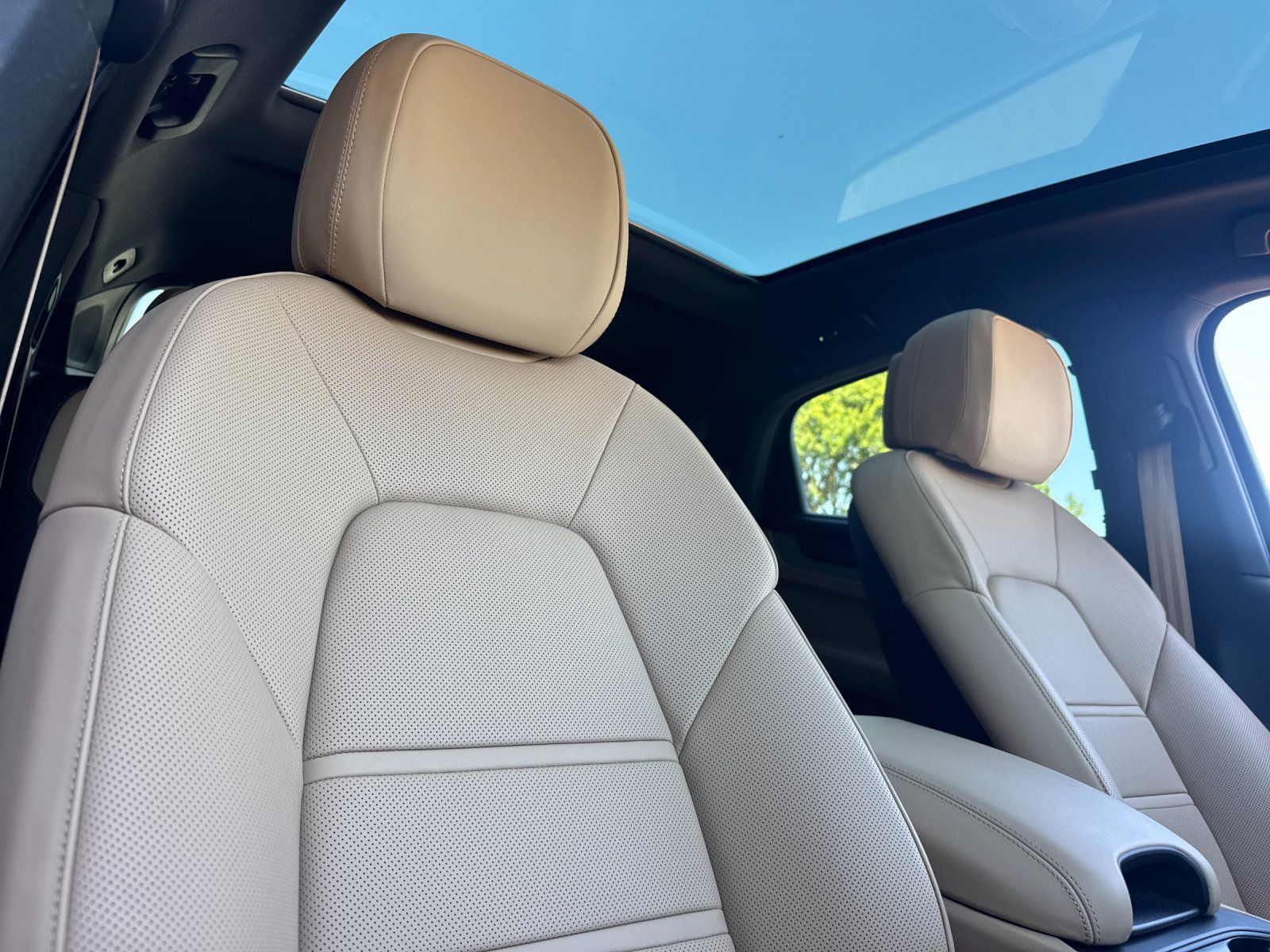2026 Porsche Cayenne Coupe Base — foto completa 17 de 29