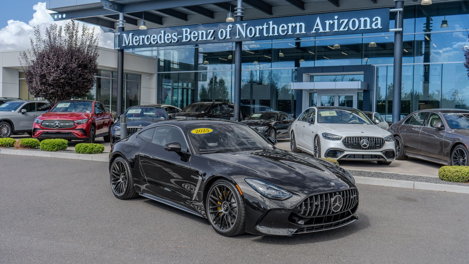 2025 Mercedes-Benz AMG® GT 63 Base — foto completa 1 de 32