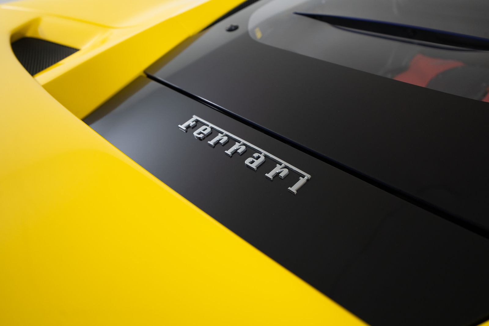 2022 Ferrari F8 Tributo — foto completa 15 de 45