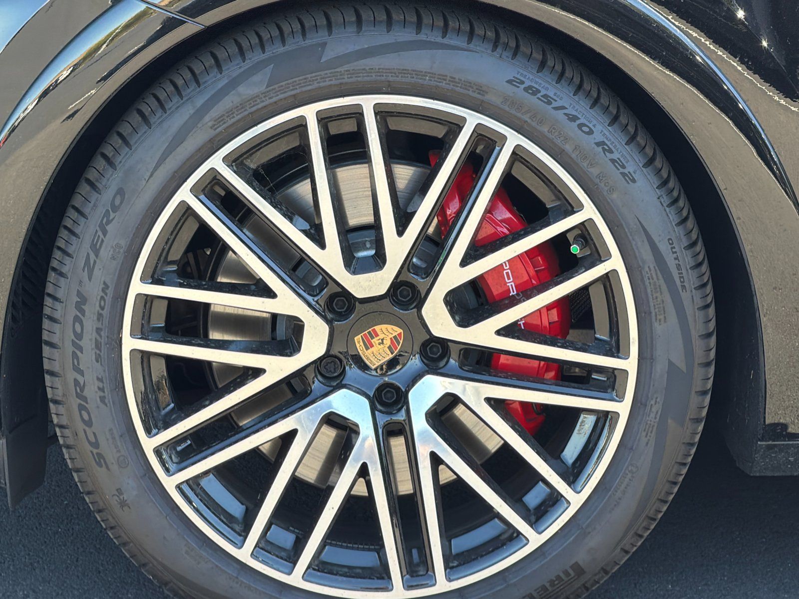 2026 Porsche Cayenne GTS — full photo 24 of 26