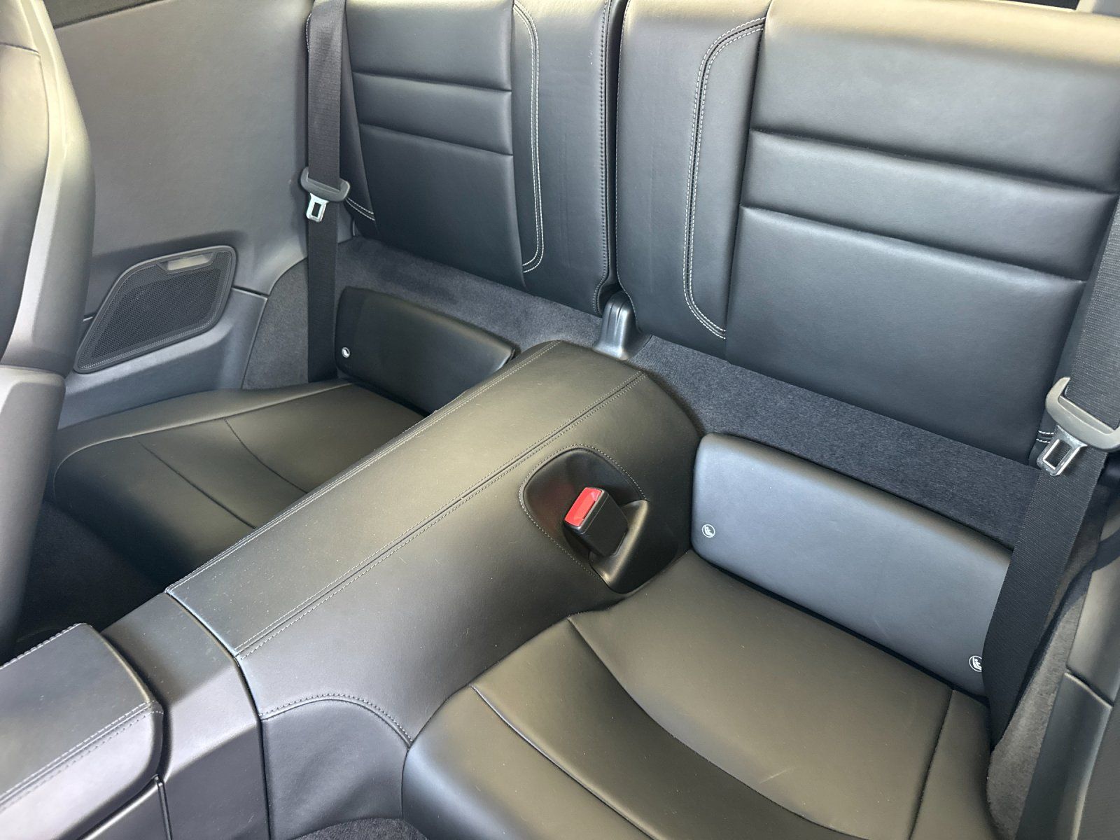 2023 Porsche 911 Targa 4 GTS — full photo 14 of 29