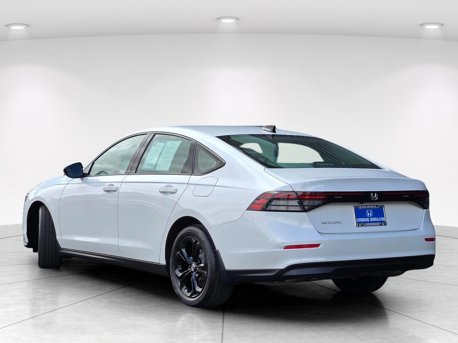 2025 Honda Accord SE — full photo 5 of 28
