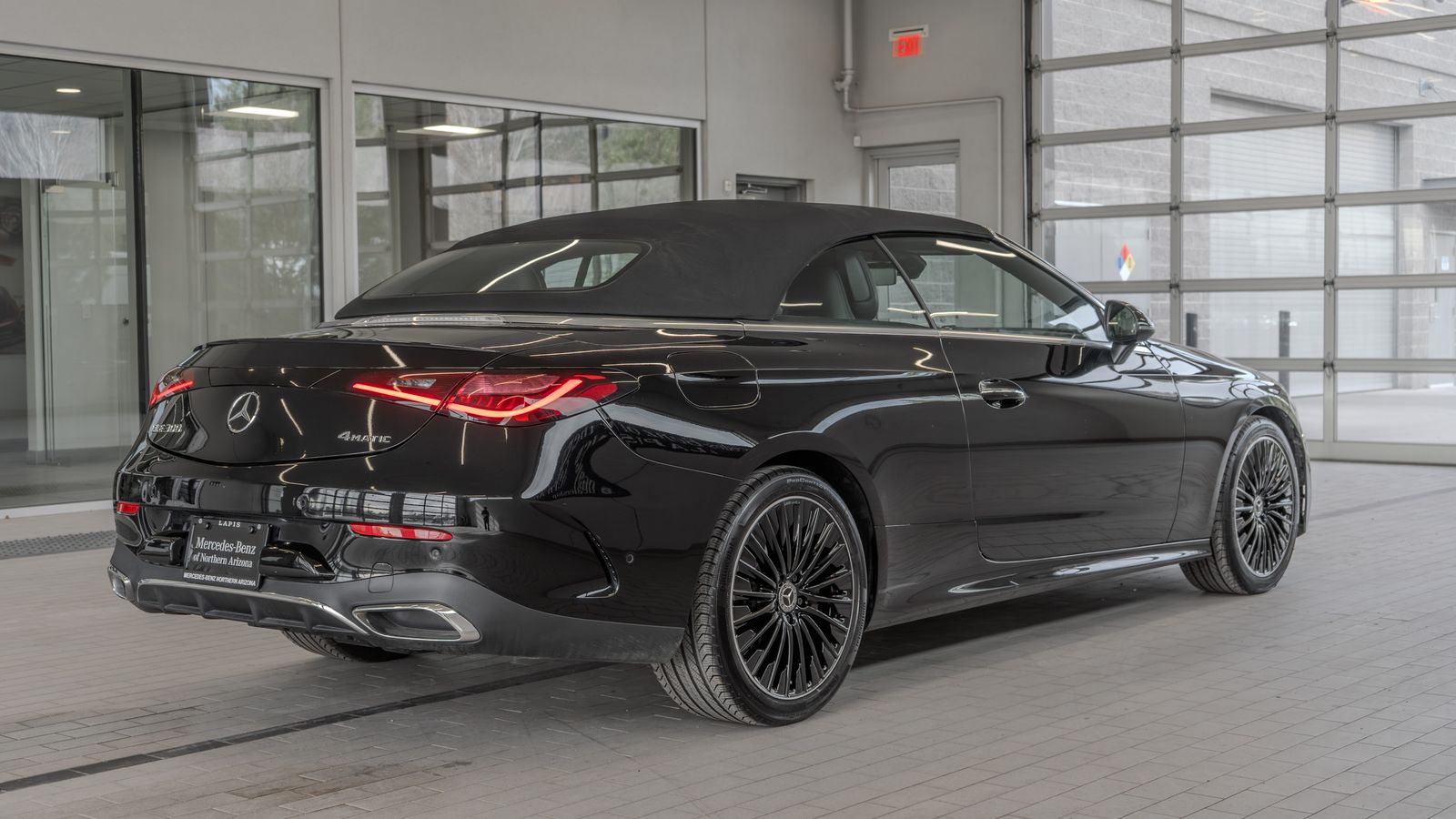 2025 Mercedes-Benz CLE CLE 300 — full photo 35 of 37