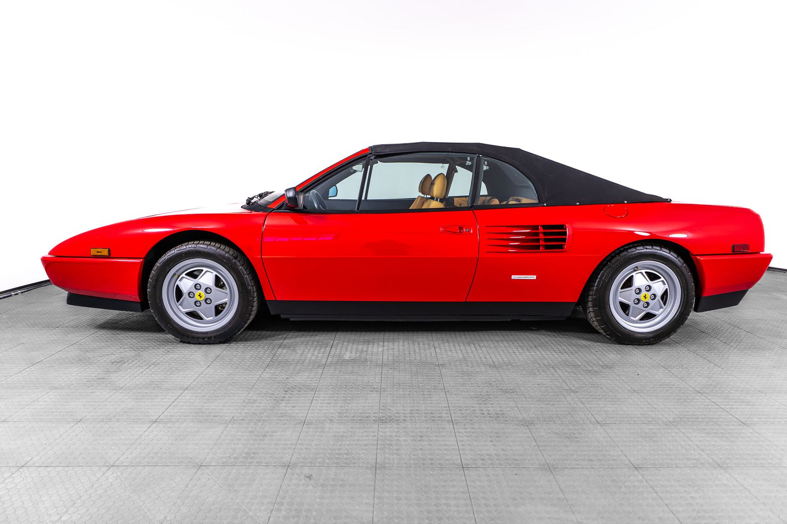 1992 Ferrari Mondial T — full photo 38 of 38