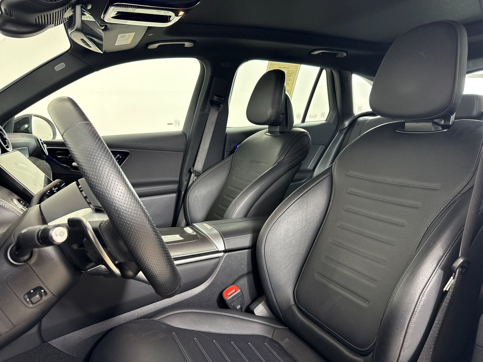 2025 Mercedes-Benz GLC GLC 43 AMG® — full photo 5 of 28