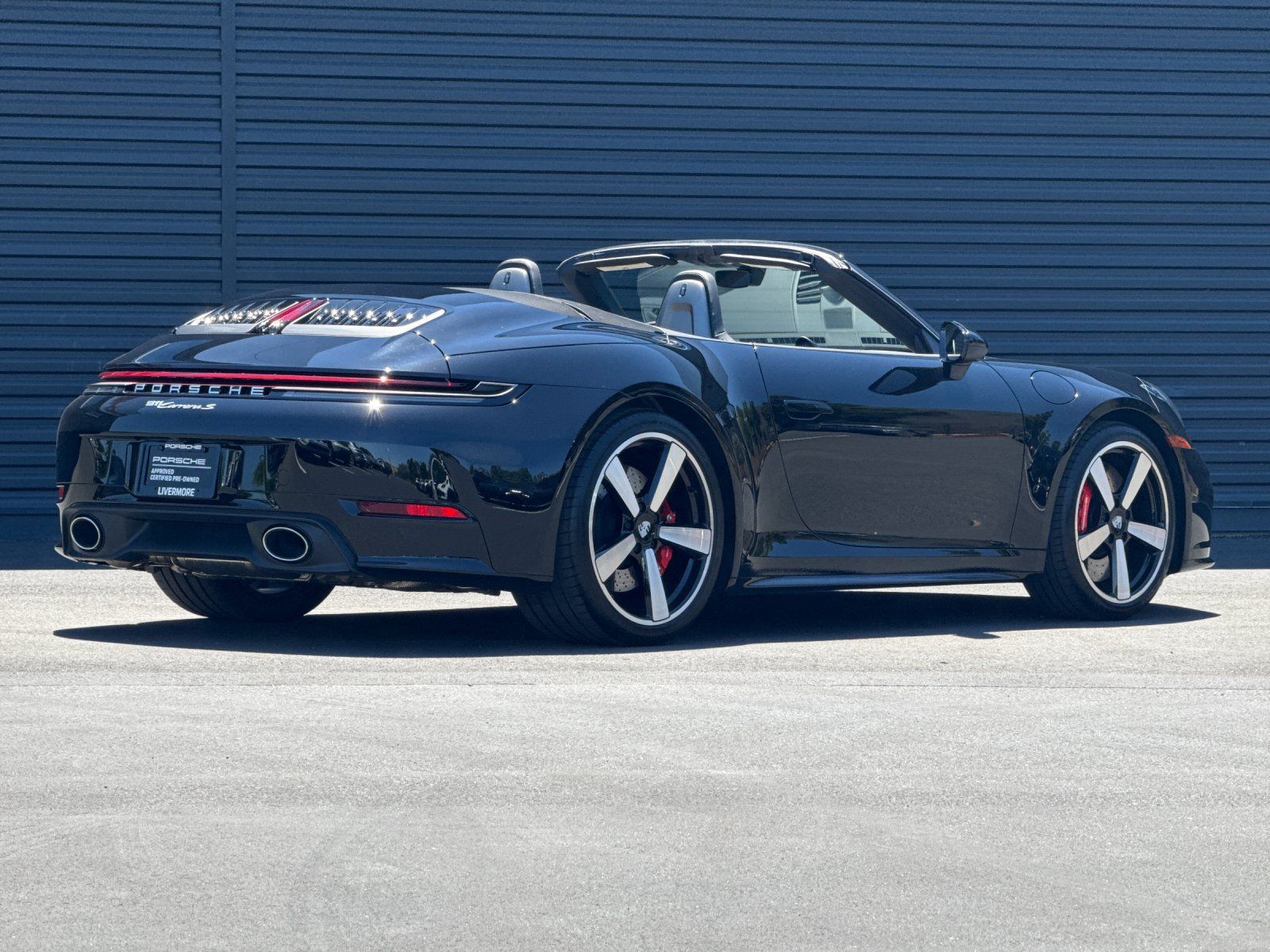2025 Porsche 911 Carrera S — full photo 7 of 29