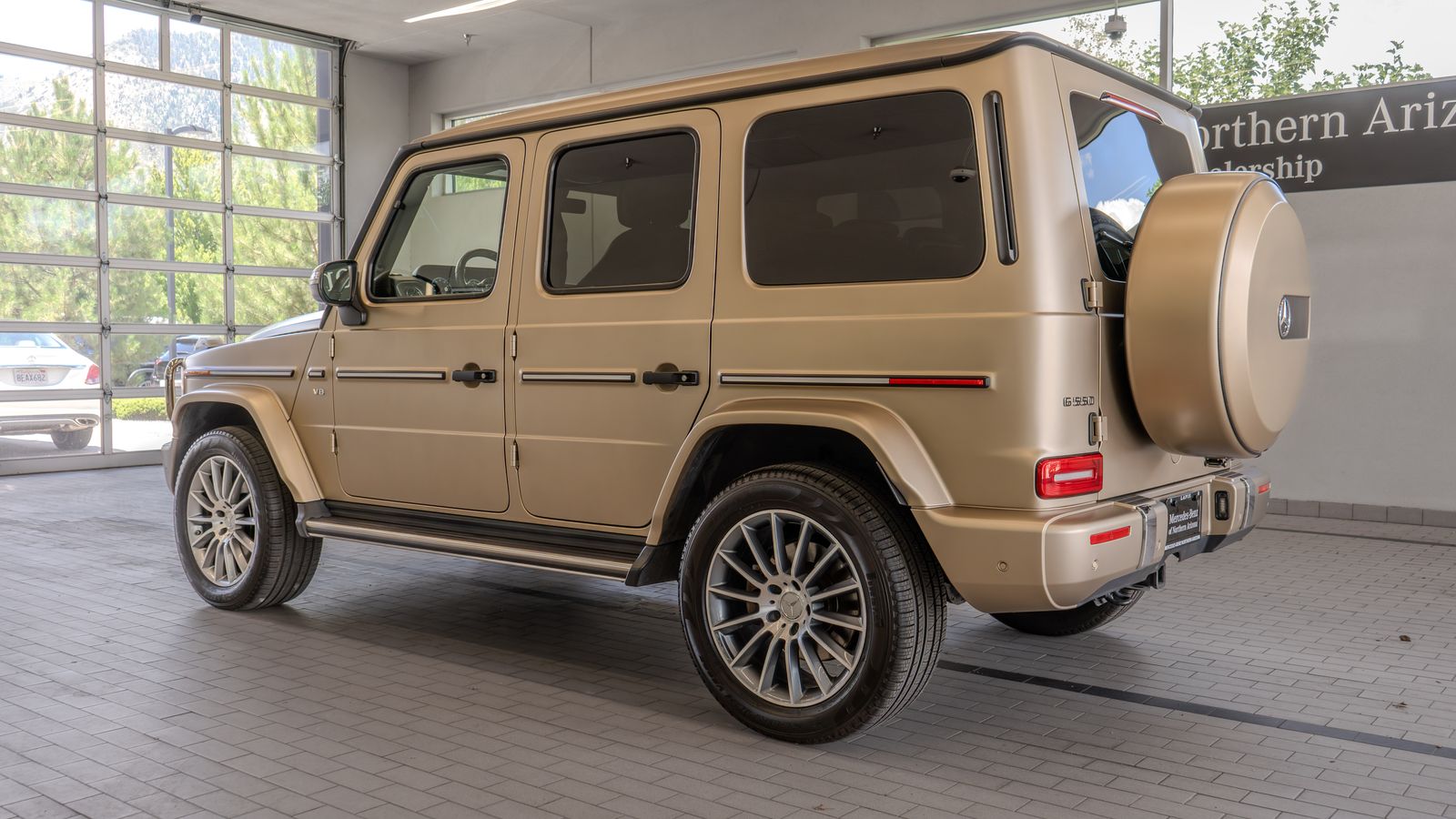 2023 Mercedes-Benz G-Class G 550 — foto completa 13 de 33