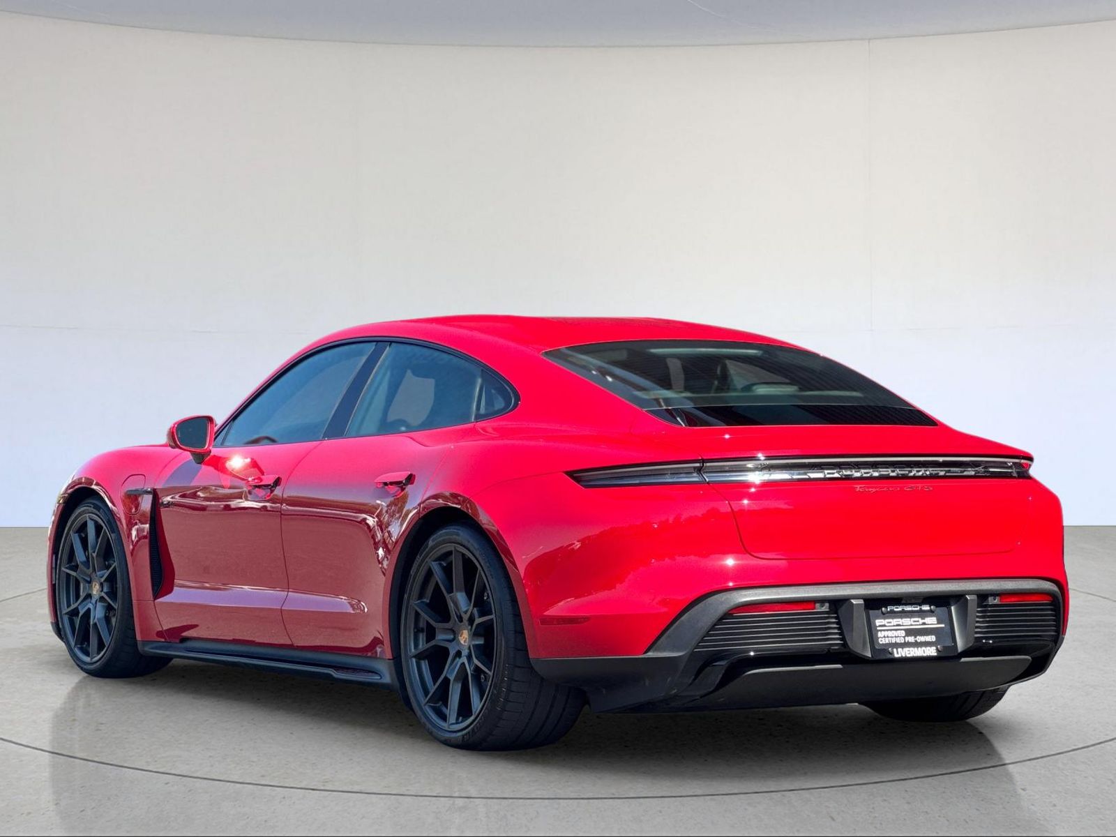 2025 Porsche Taycan GTS — foto completa 4 de 29