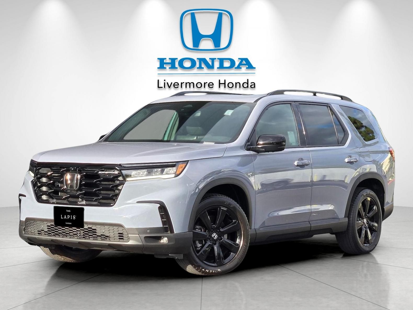 2025 Honda Pilot Black Edition — full photo 2 of 28