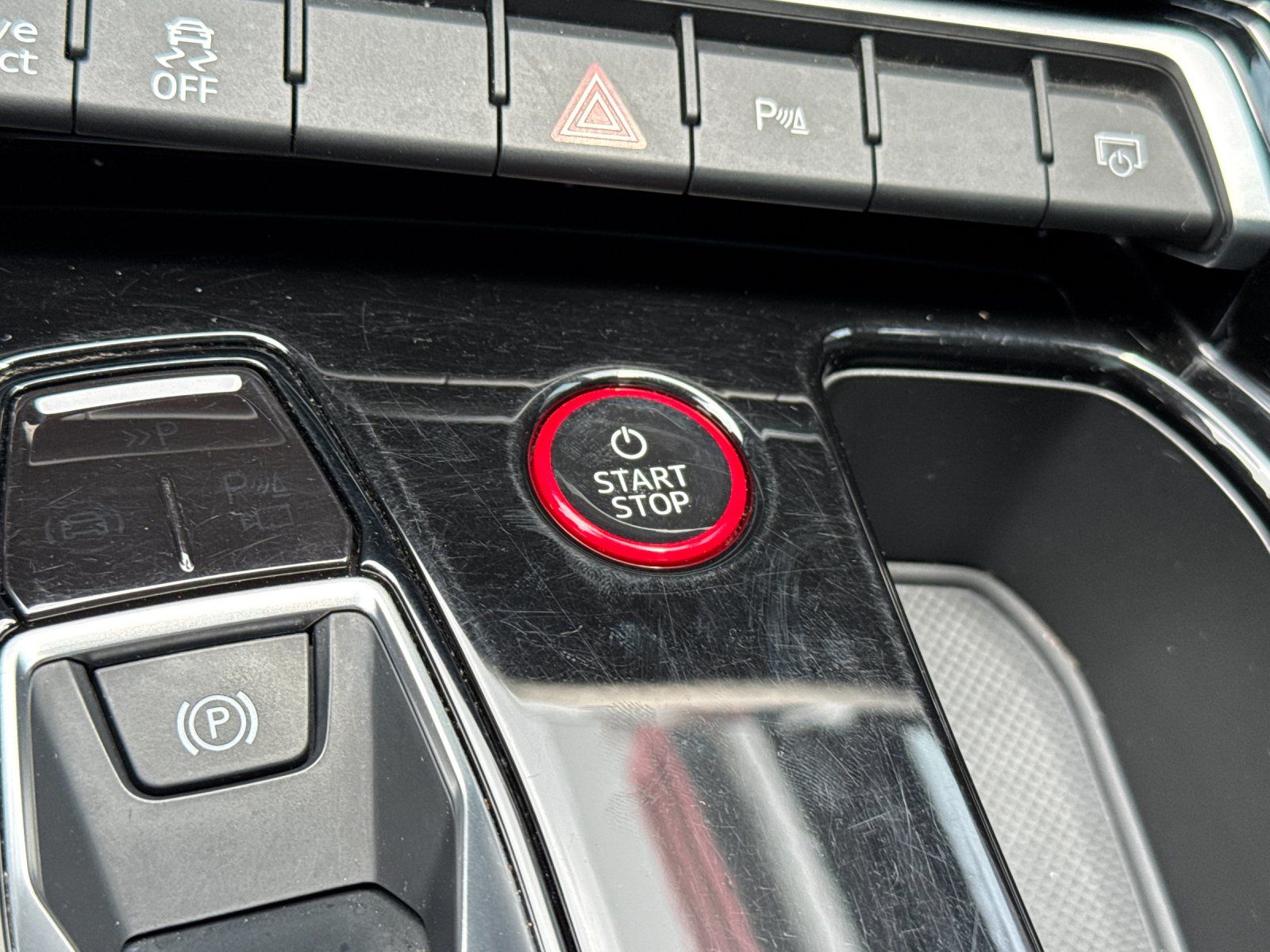 2023 Audi e-tron GT Premium Plus — full photo 21 of 27