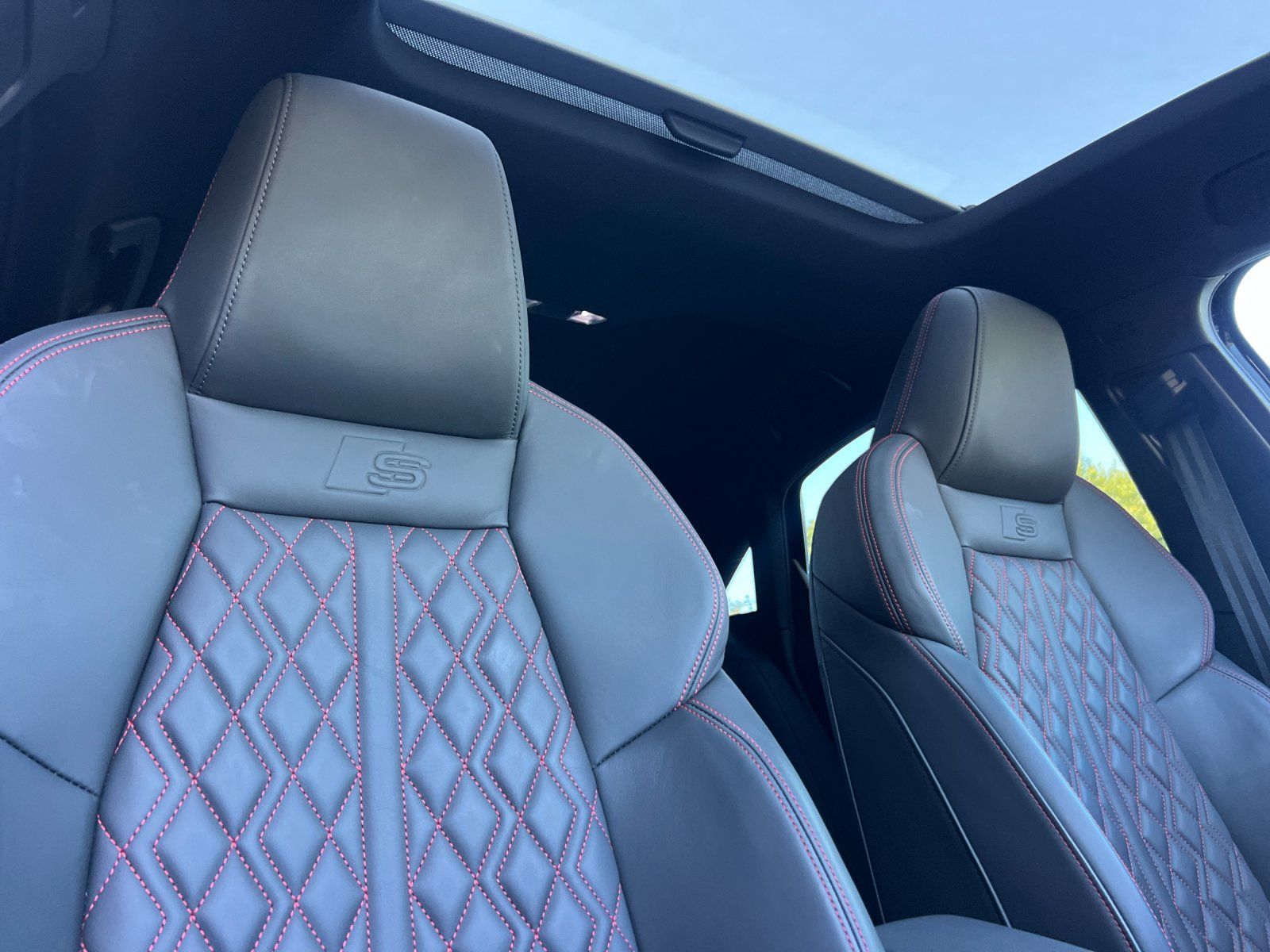 2024 Audi S3 2.0T Premium Plus — foto completa 16 de 28