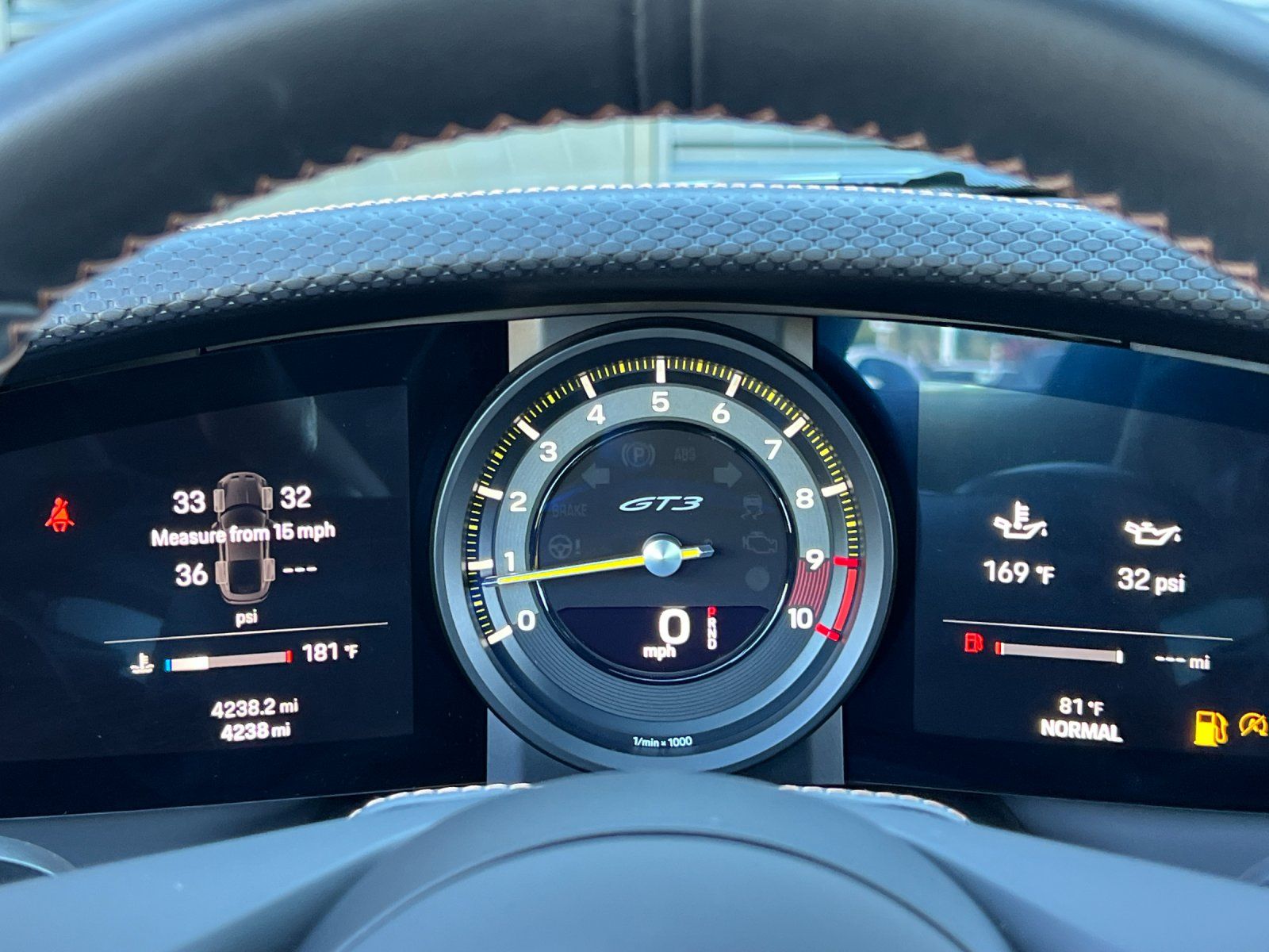 2023 Porsche 911 GT3 — full photo 25 of 29