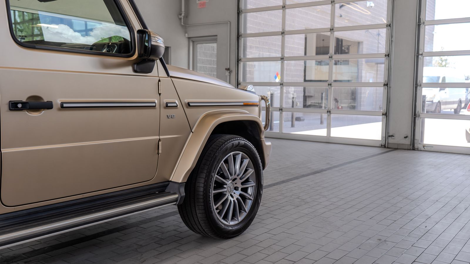 2023 Mercedes-Benz G-Class G 550 — foto completa 29 de 33