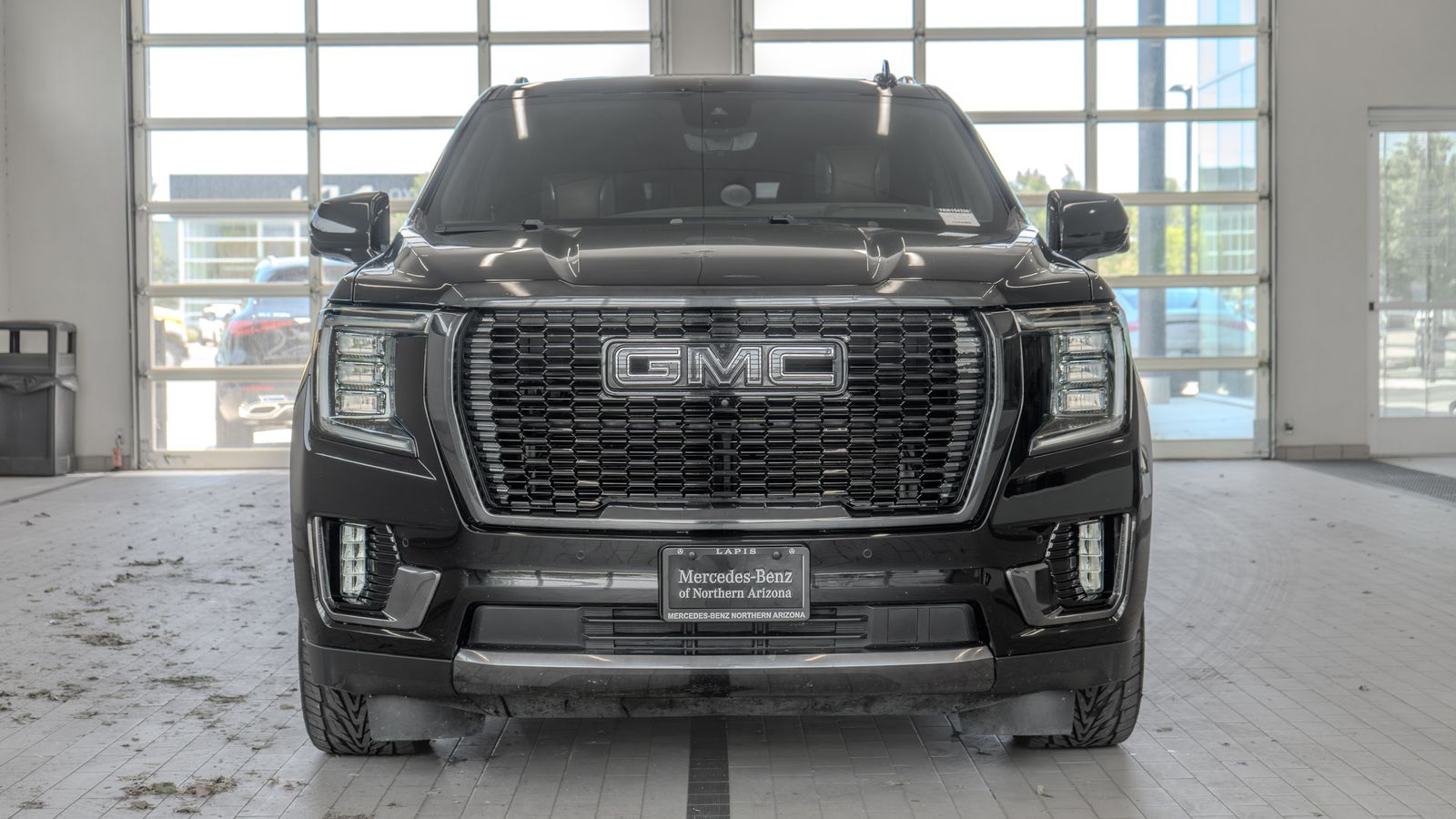 2024 GMC Yukon XL Denali Ultimate — full photo 11 of 35