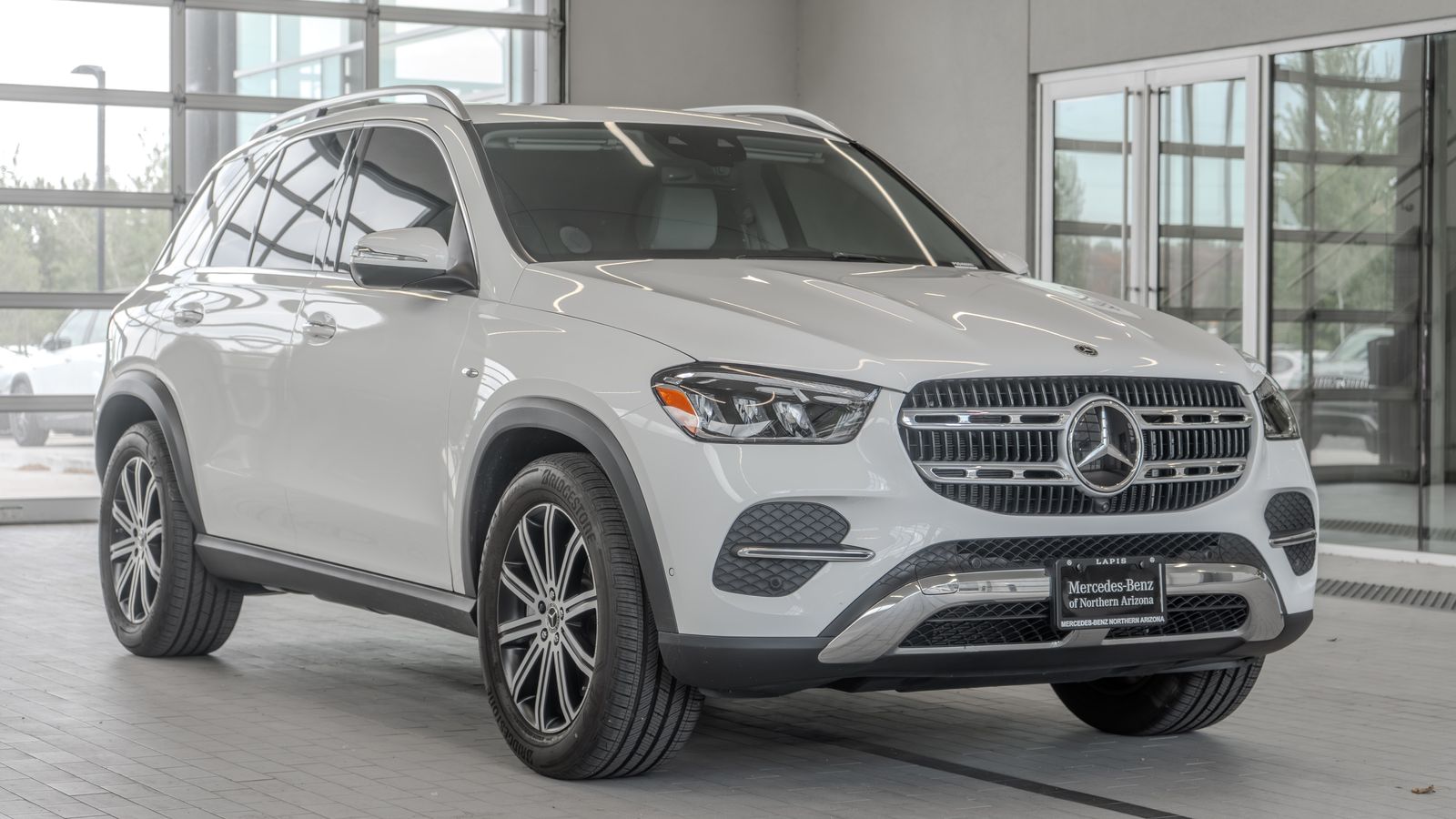 2025 Mercedes-Benz GLE GLE 450e — full photo 20 of 34