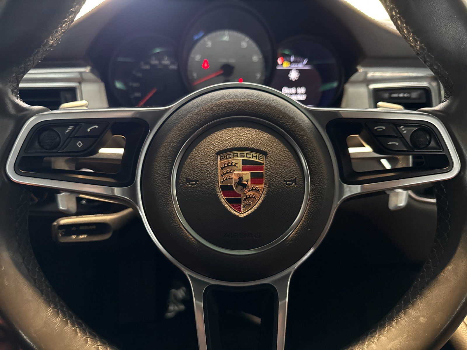 2017 Porsche Macan S — foto completa 24 de 29
