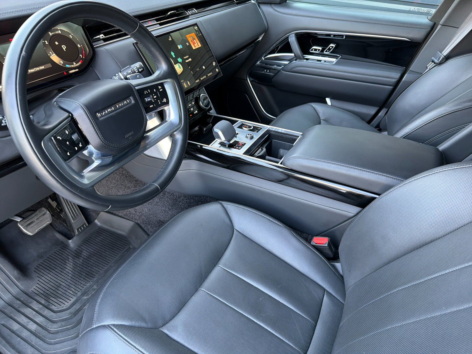 2023 Land Rover Range Rover SE — full photo 9 of 29