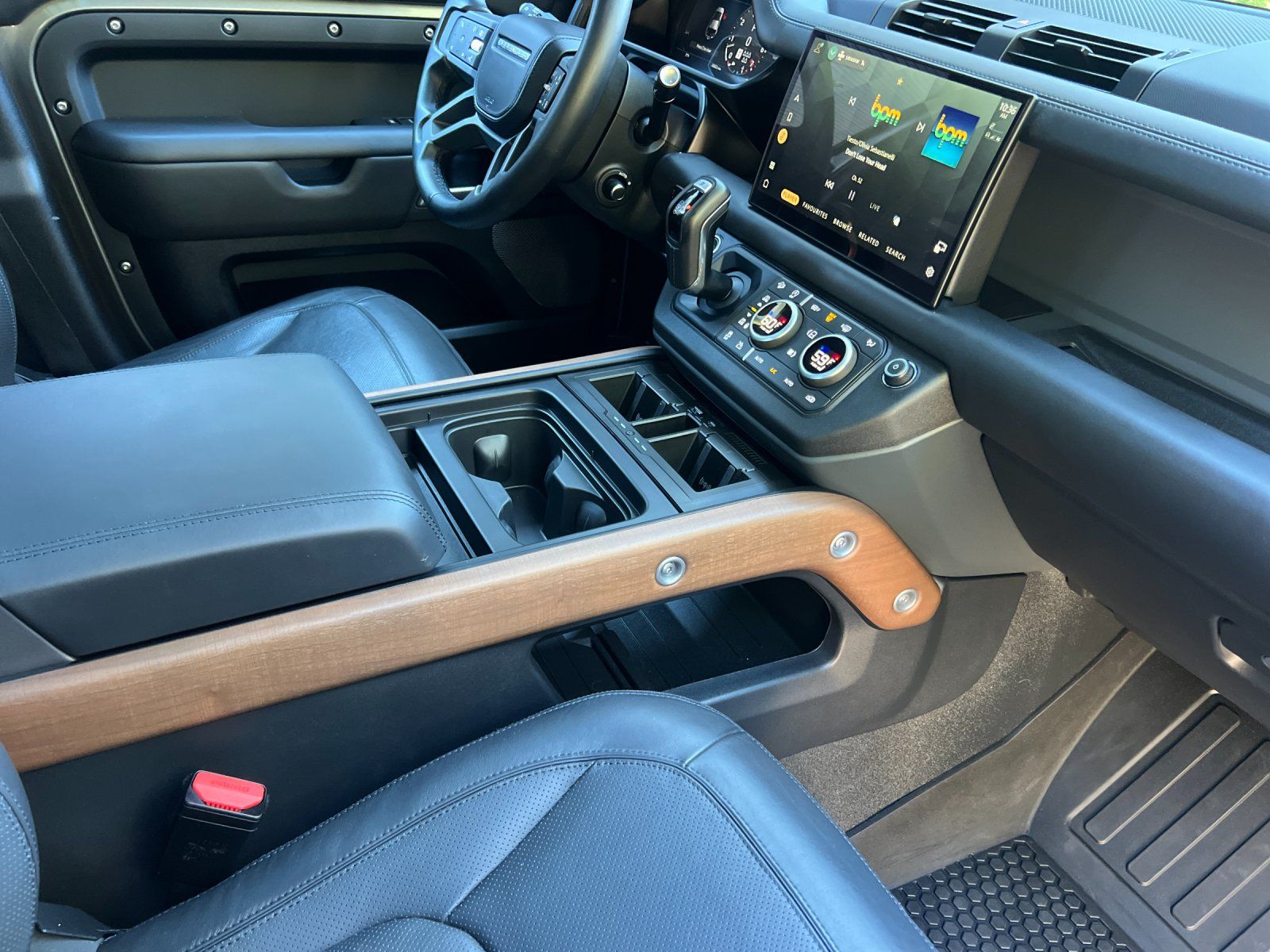2024 Land Rover Defender 110 X — foto completa 15 de 29