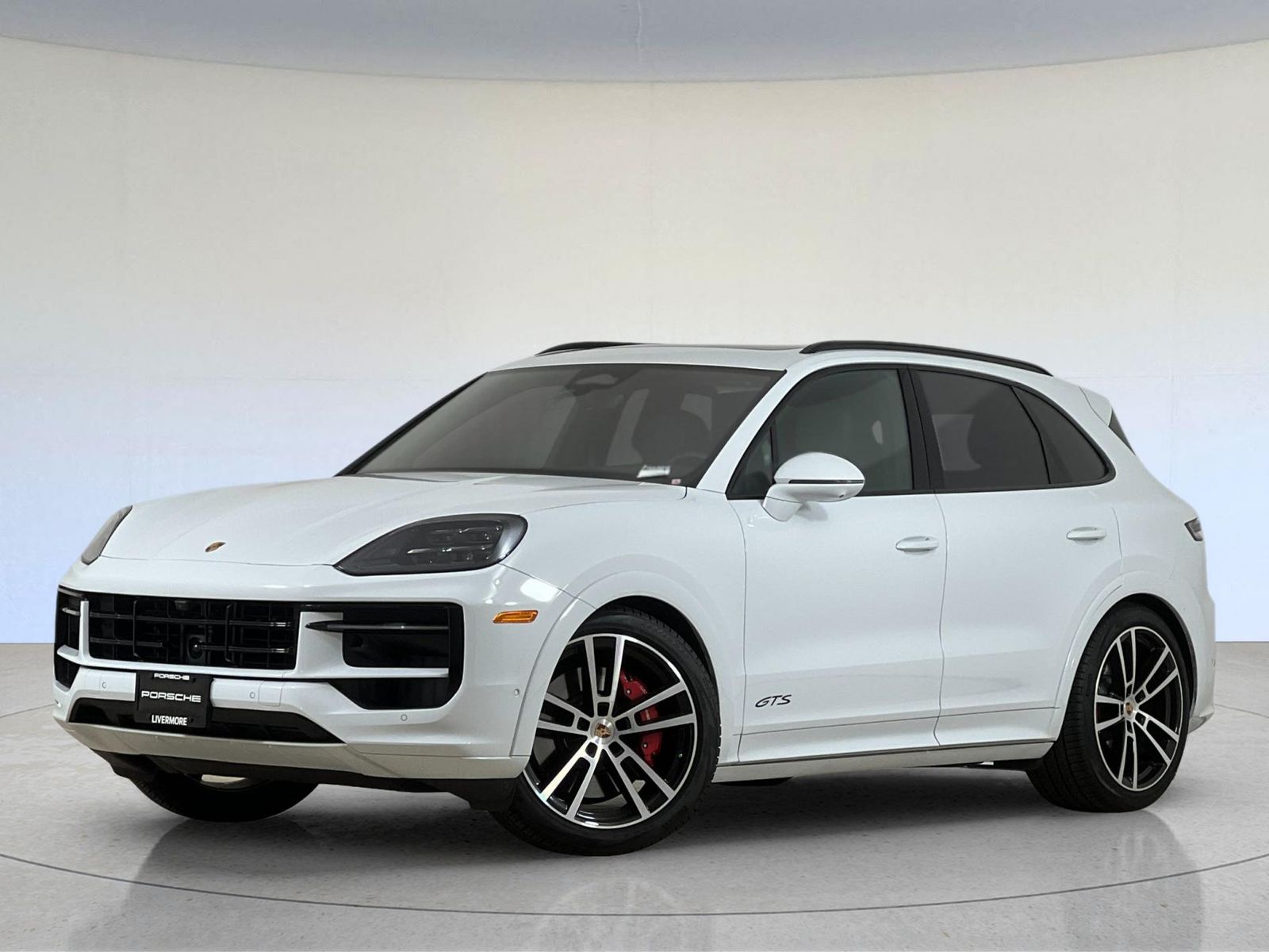 2026 Porsche Cayenne GTS — photo 1 of 29