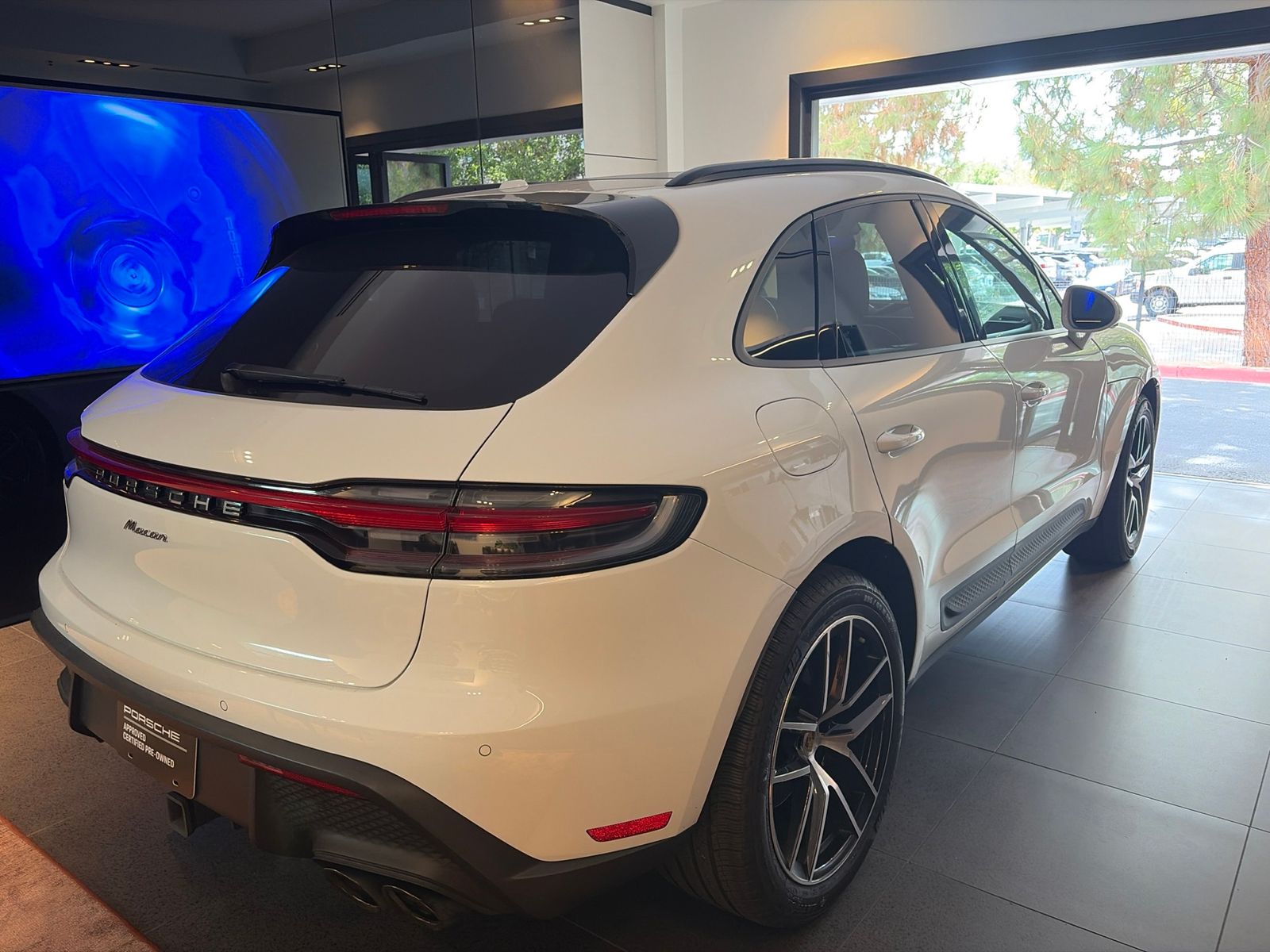 2024 Porsche Macan Base — foto completa 5 de 10