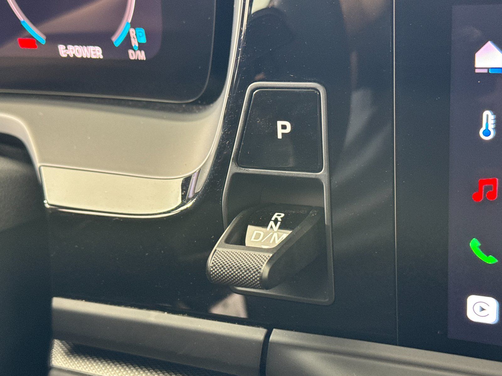 2026 Porsche Panamera E-Hybrid 4 — full photo 23 of 30