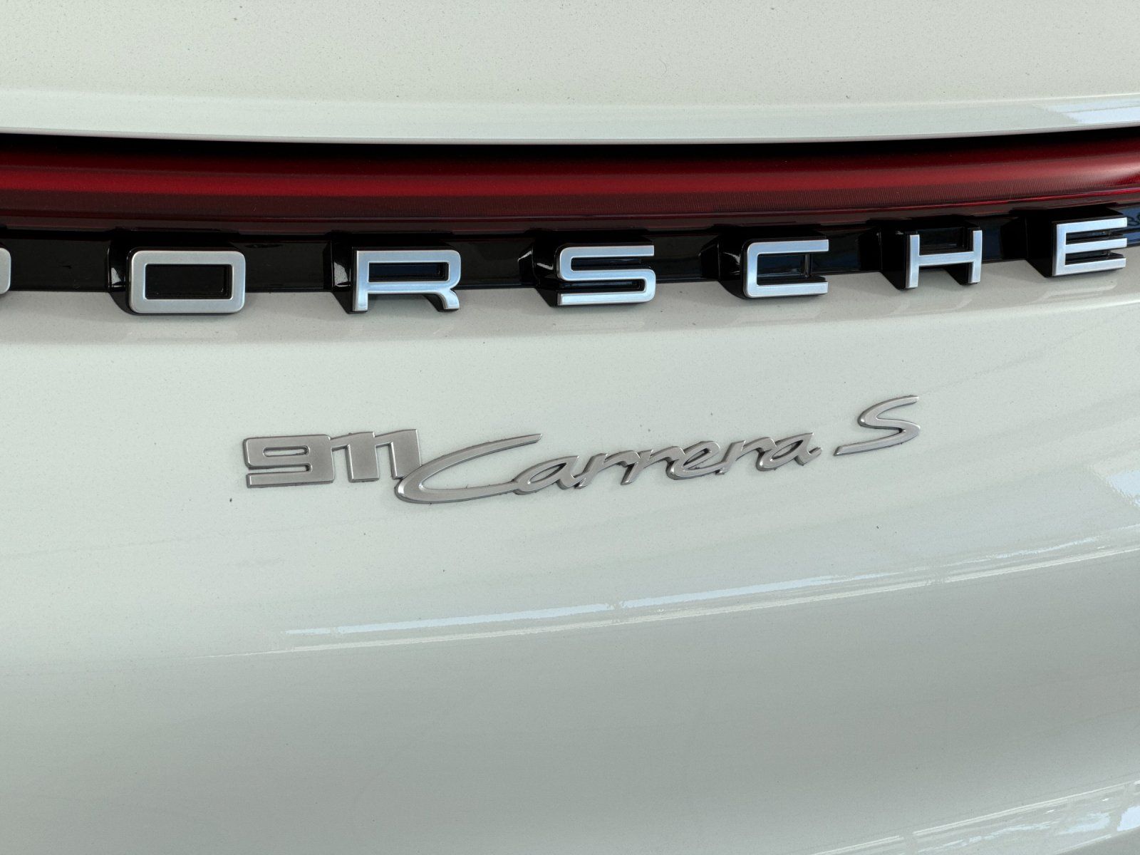 2020 Porsche 911 Carrera S — foto completa 27 de 28