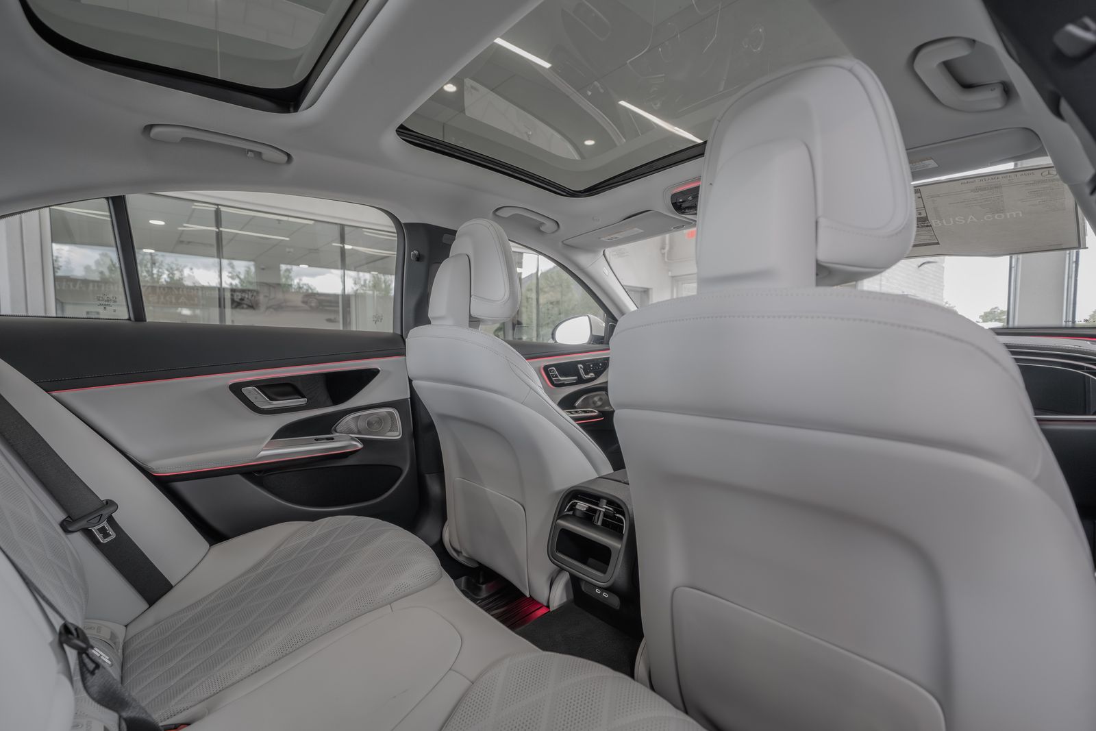 2026 Mercedes-Benz E-Class E 350 — full photo 28 of 36