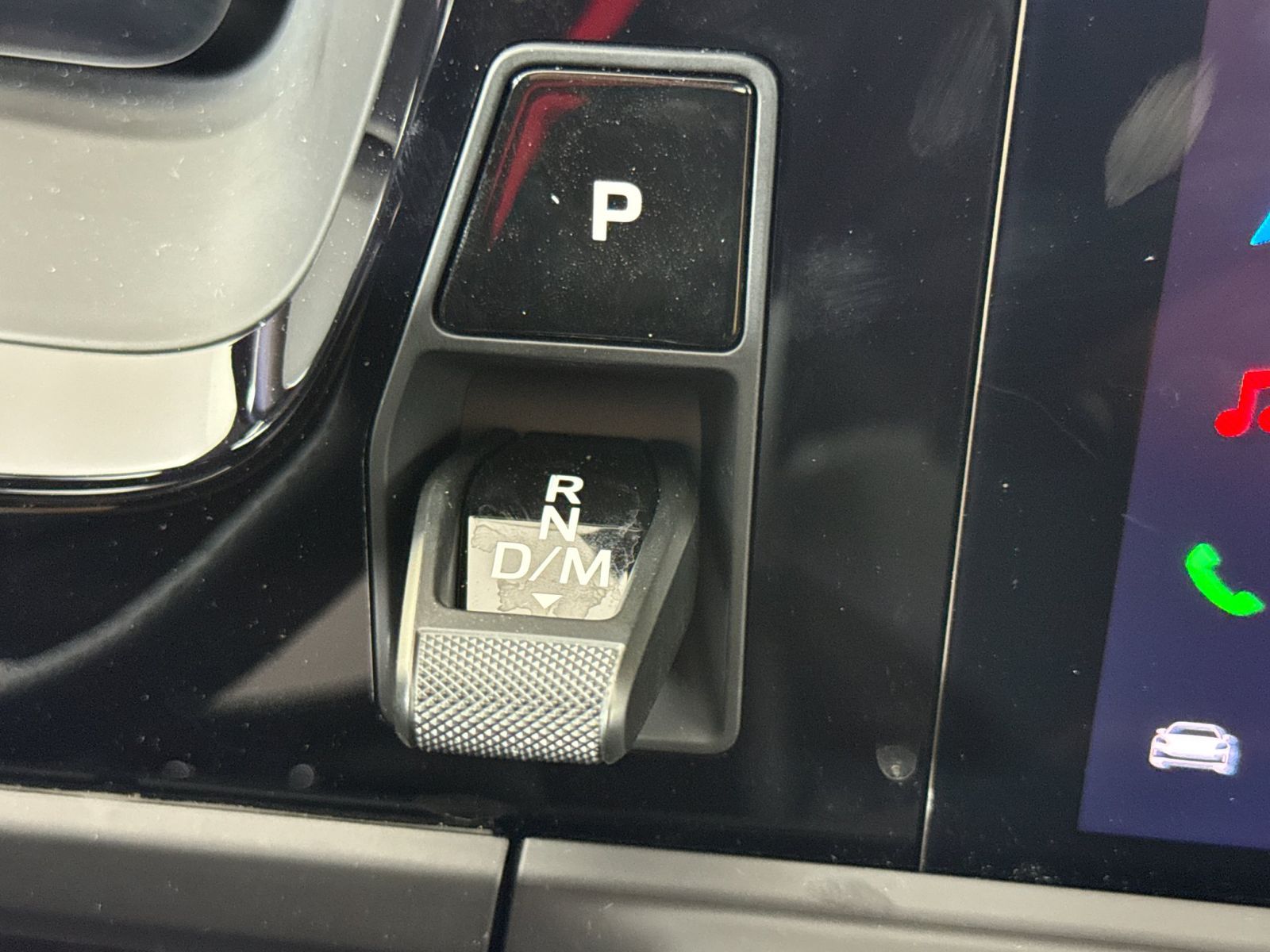 2025 Porsche Panamera 4 — full photo 21 of 29