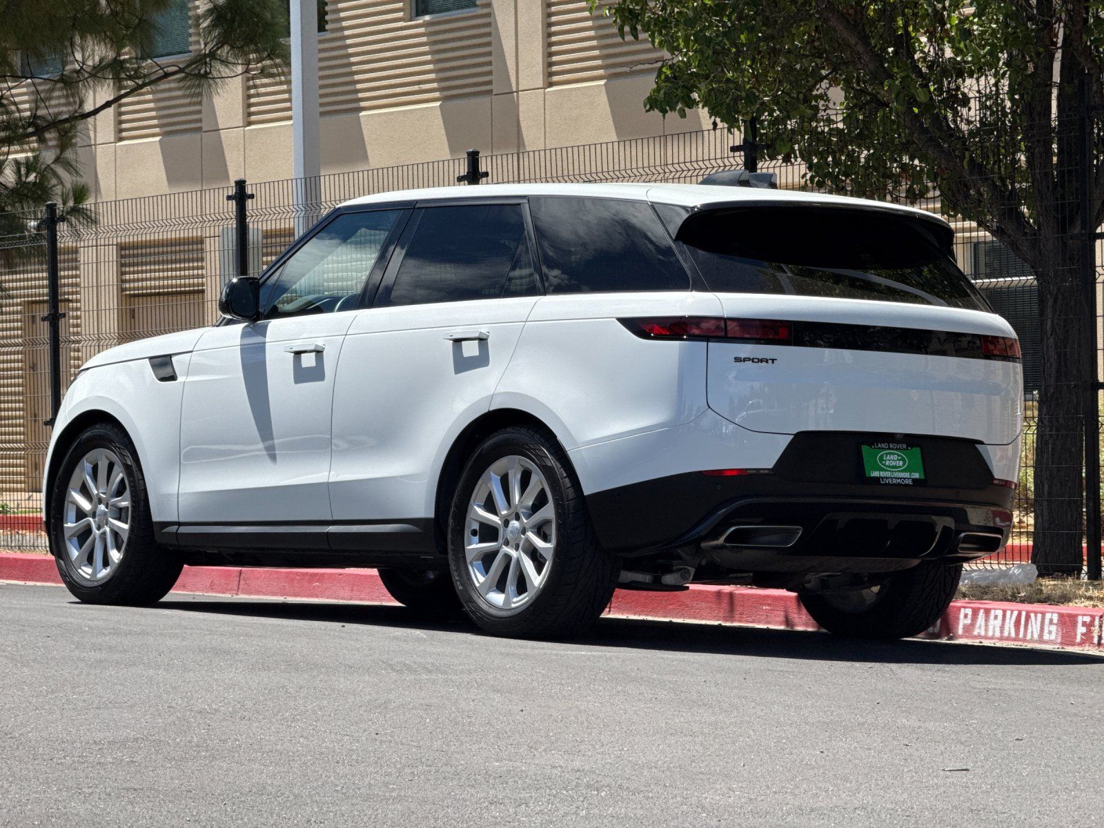 2025 Land Rover Range Rover Sport SE — foto completa 3 de 29