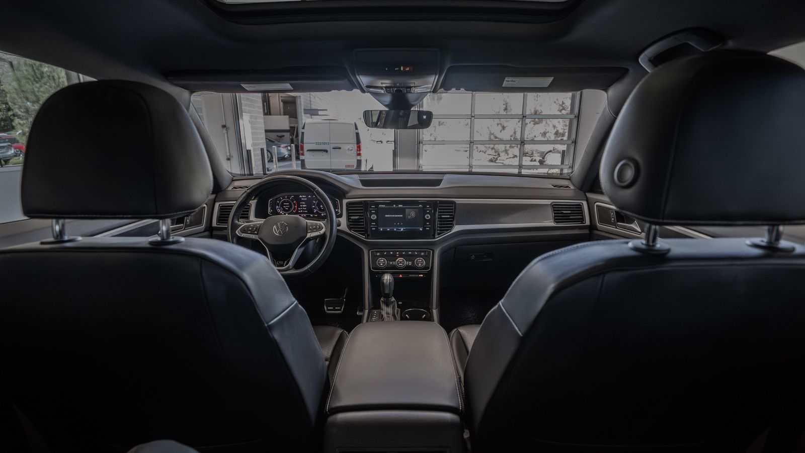 2022 Volkswagen Atlas Cross Sport 3.6L V6 SEL R-Line — full photo 27 of 34