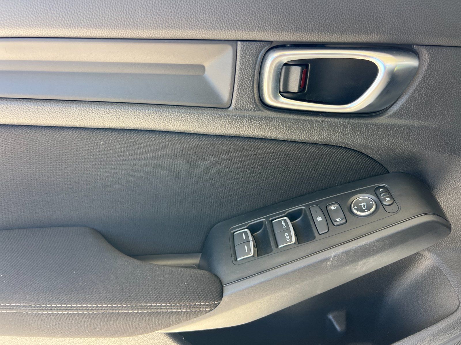 2025 Honda Civic Sport — foto completa 11 de 27