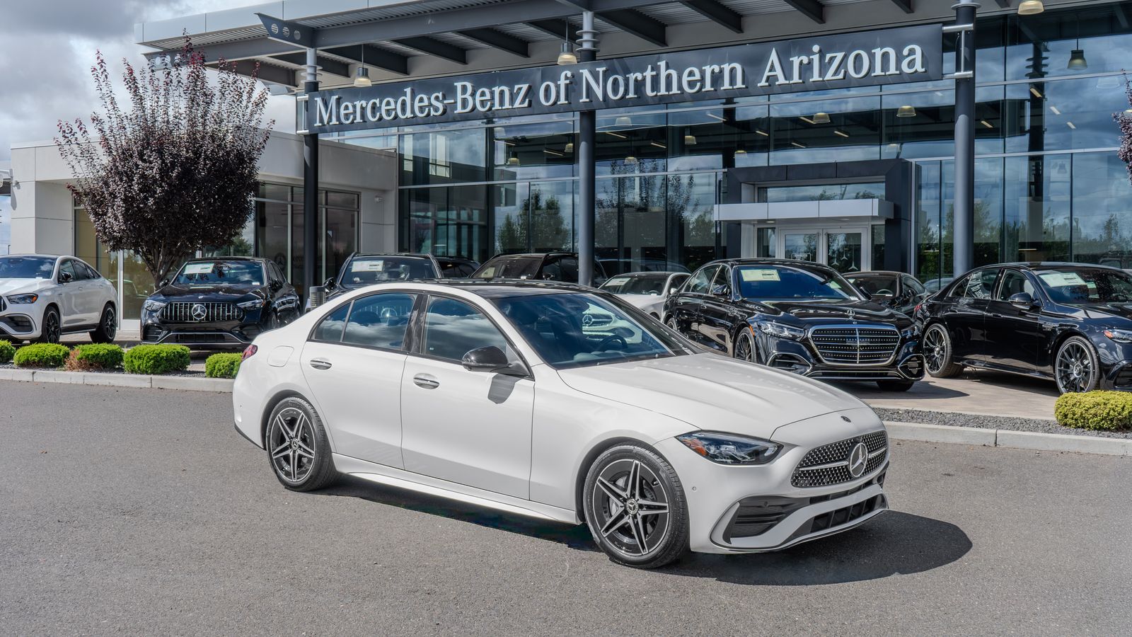 2024 Mercedes-Benz C-Class C 300 — foto 1 de 35