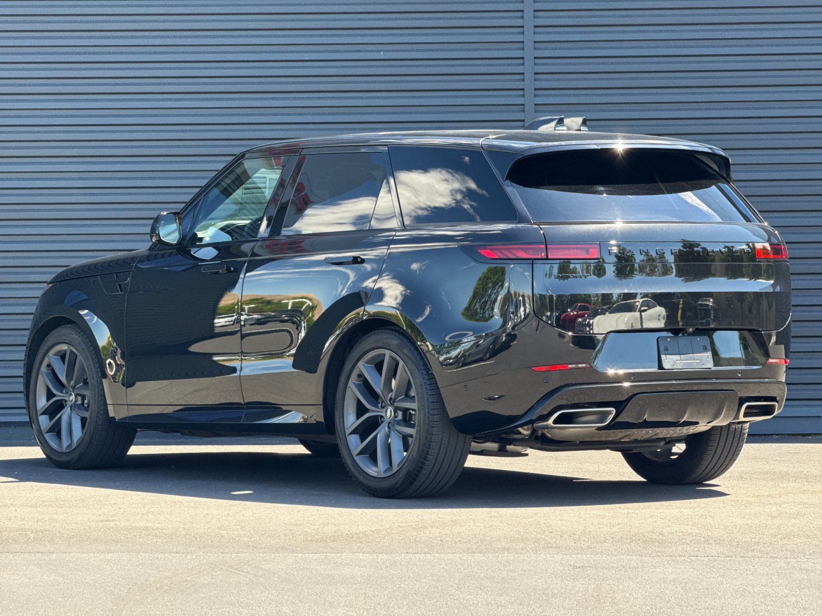 2024 Land Rover Range Rover Sport Dynamic SE — foto completa 3 de 28