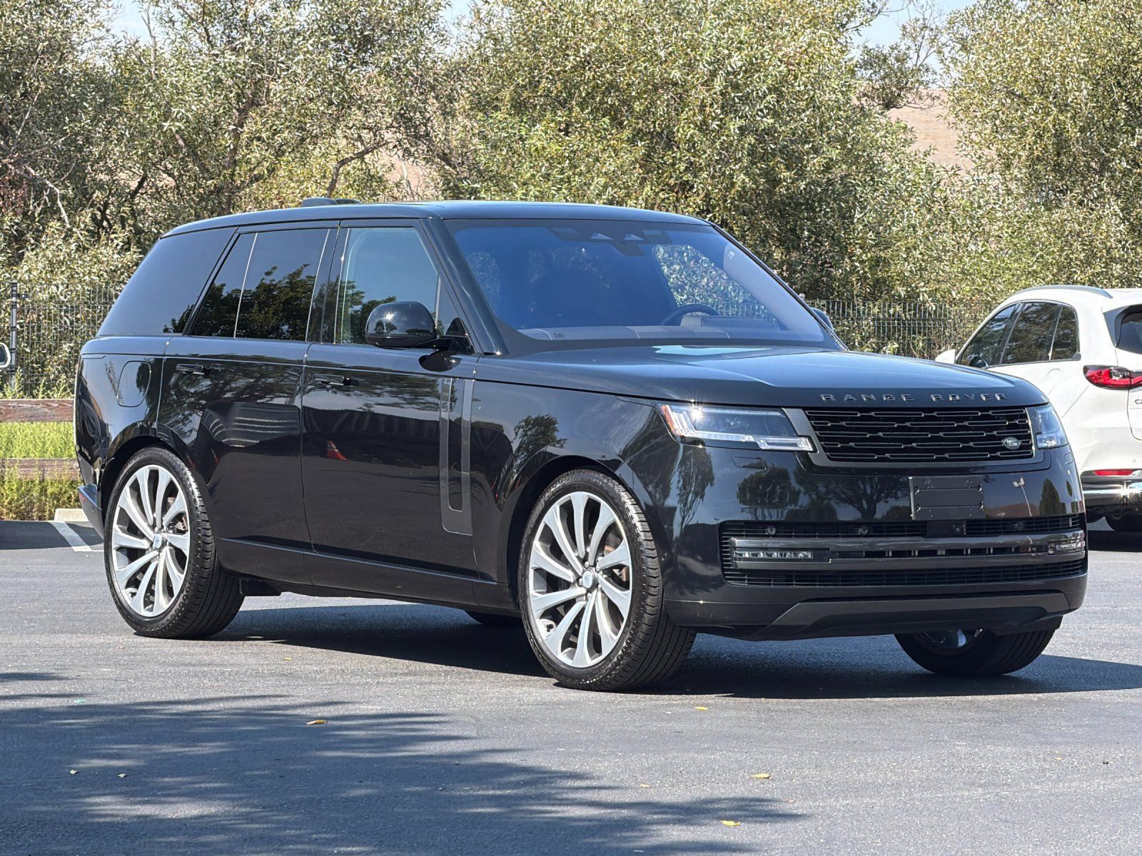 2023 Land Rover Range Rover SE — full photo 7 of 29