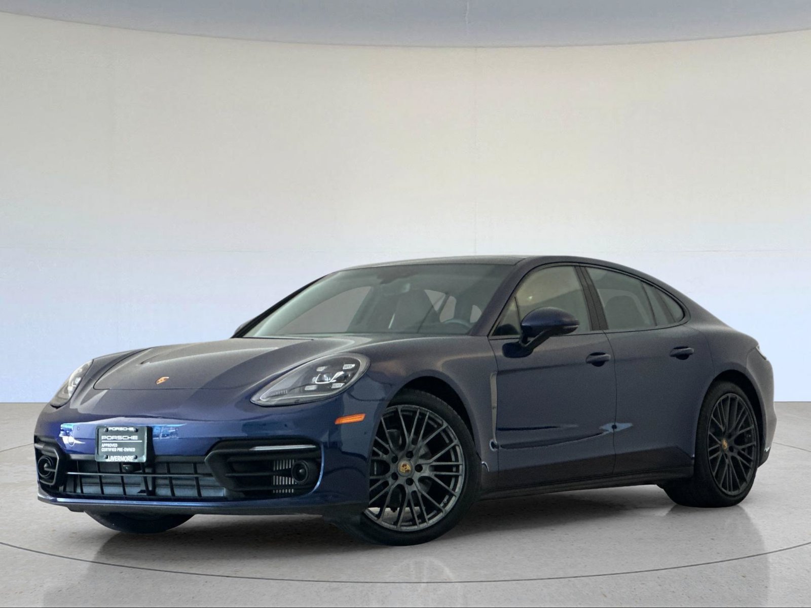2023 Porsche Panamera Platinum Edition — foto 1 de 26